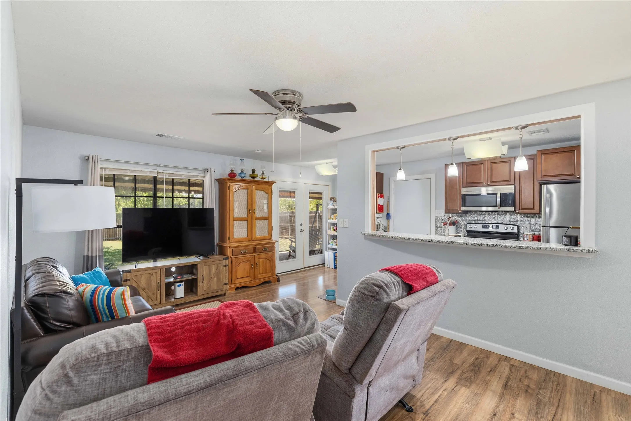 Single Family Residence For Sale in Brown County , 2301 Main Boulevard, Brownwood, Texas 76801, 3 Bedroom, 2 Bathroom, 1 Garage spaces, 1,161 Sqft, built in 0, mls#21379543, Real Estate Agent in Brownwood, Homes For Sale in Brown county, Homes For Sale in Brownwood, Realtor in Brownwood Texas, Real Estate Brokerage Independent Realty Texas, Luminita Cordes Realtor