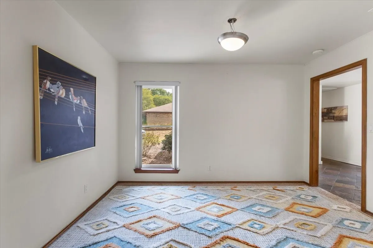 Single Family Residence For Sale in Smith County , 306 Lone Star Lane, Hideaway, Texas 75771, 3 Bedroom, 2 Bathroom, 2 Garage spaces, 1,793 Sqft, built in 1984, mls#21379590, Real Estate Agent in Hideaway, Homes For Sale in Smith county, Homes For Sale in Hideaway, Realtor in Hideaway Texas, Real Estate Brokerage Independent Realty Texas, Luminita Cordes Realtor