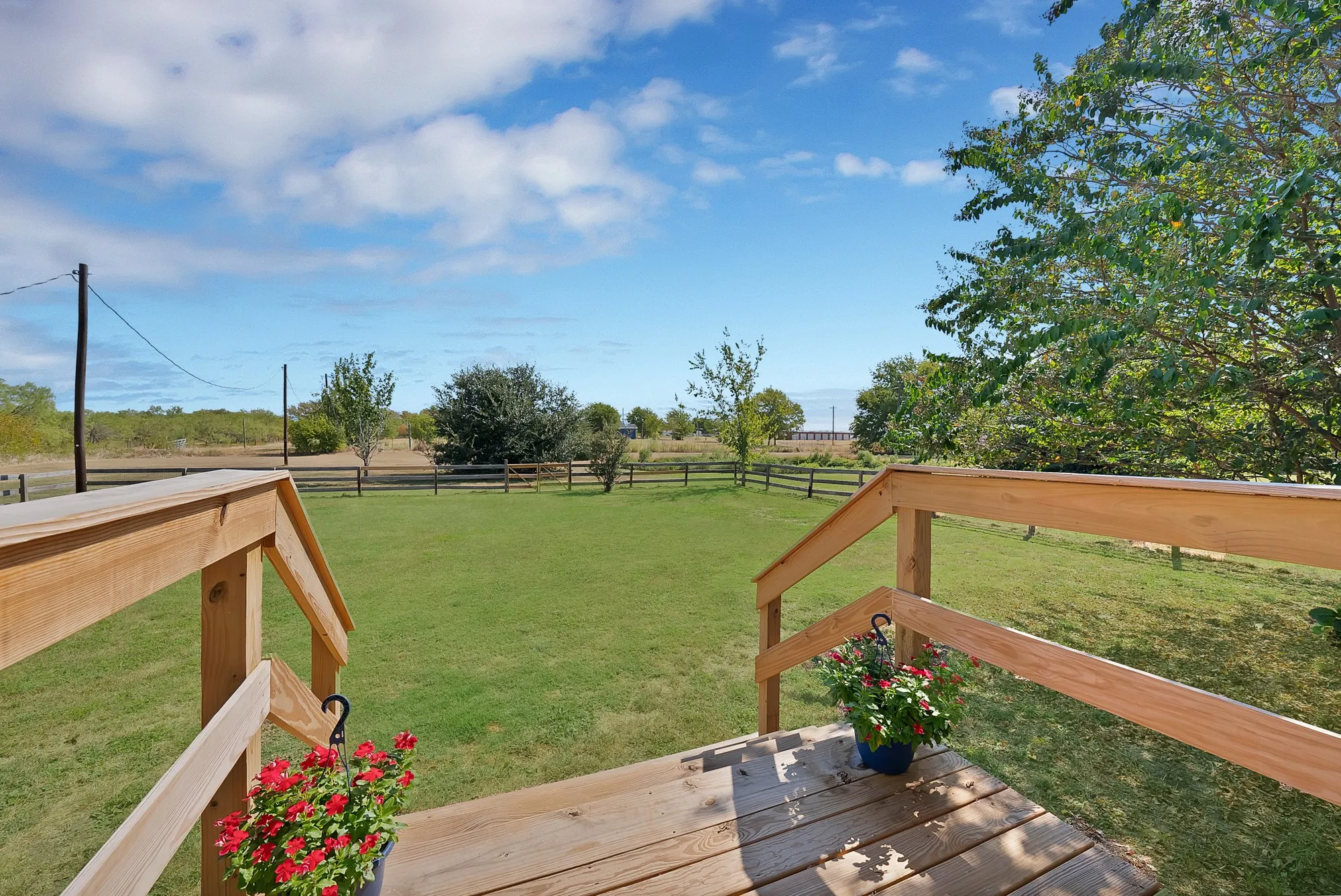 Mobile Home For Sale in Hunt County , 9159 County Road 2584, Royse City, Texas 75189, 4 Bedroom, 2 Bathroom, Garage spaces, 2,432 Sqft, built in 2008, mls#21379496, Real Estate Agent in Royse City, Homes For Sale in Hunt county, Homes For Sale in Royse City, Realtor in Royse City Texas, Real Estate Brokerage Independent Realty Texas, Luminita Cordes Realtor
