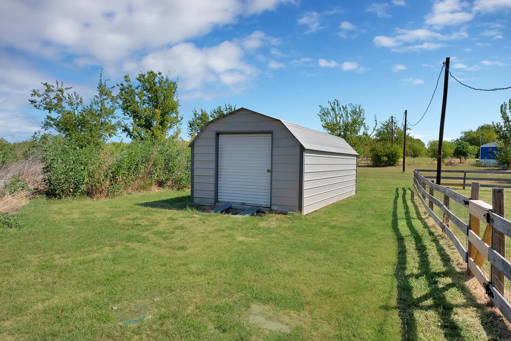 Mobile Home For Sale in Hunt County , 9159 County Road 2584, Royse City, Texas 75189, 4 Bedroom, 2 Bathroom, Garage spaces, 2,432 Sqft, built in 2008, mls#21379496, Real Estate Agent in Royse City, Homes For Sale in Hunt county, Homes For Sale in Royse City, Realtor in Royse City Texas, Real Estate Brokerage Independent Realty Texas, Luminita Cordes Realtor