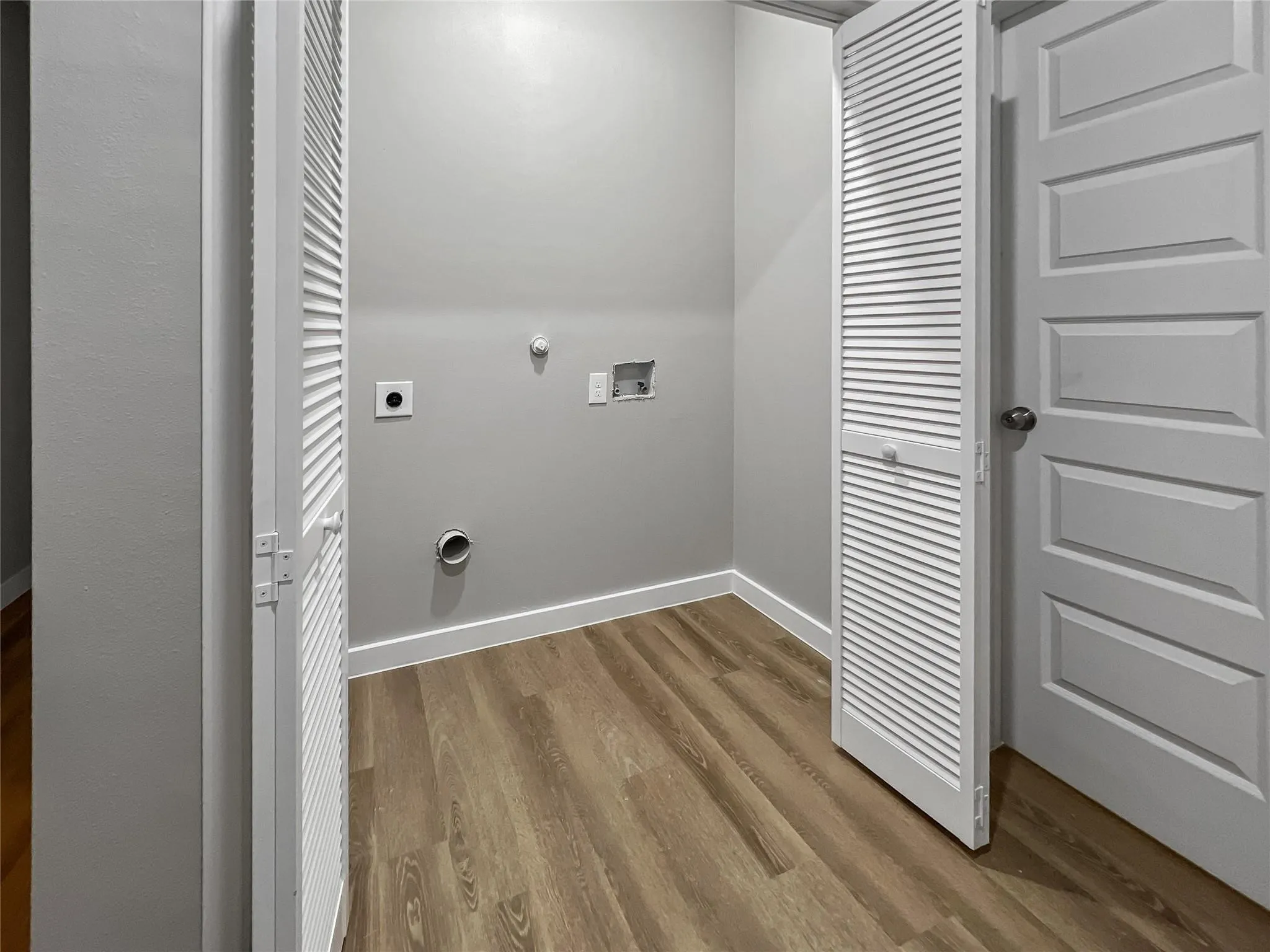 Single Family Residence For Rent in Dallas County , 4615 Roberts Avenue, Dallas, Texas 75215, 2 Bedroom, 2 Bathroom, 2 Garage spaces, 1,500 Sqft, built in 2023, mls#21379598, Real Estate Agent in Dallas, Homes For Rent in Dallas county, Homes For Rent in Dallas, Realtor in Dallas Texas, Real Estate Brokerage Independent Realty Texas, Luminita Cordes Realtor