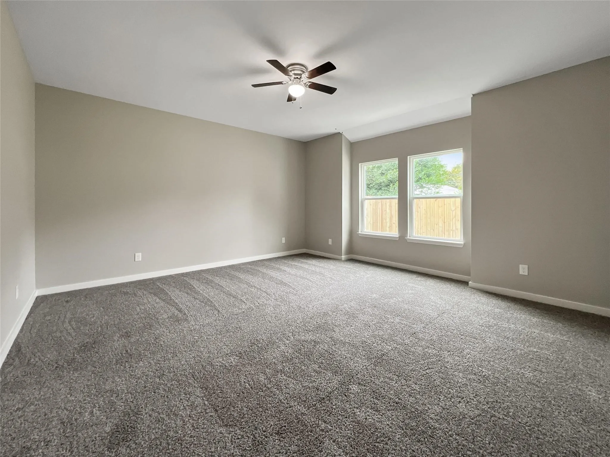 Single Family Residence For Rent in Dallas County , 4615 Roberts Avenue, Dallas, Texas 75215, 2 Bedroom, 2 Bathroom, 2 Garage spaces, 1,500 Sqft, built in 2023, mls#21379598, Real Estate Agent in Dallas, Homes For Rent in Dallas county, Homes For Rent in Dallas, Realtor in Dallas Texas, Real Estate Brokerage Independent Realty Texas, Luminita Cordes Realtor