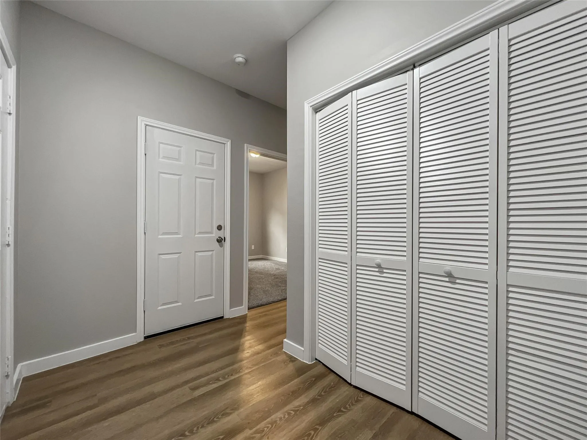 Single Family Residence For Rent in Dallas County , 4615 Roberts Avenue, Dallas, Texas 75215, 2 Bedroom, 2 Bathroom, 2 Garage spaces, 1,500 Sqft, built in 2023, mls#21379598, Real Estate Agent in Dallas, Homes For Rent in Dallas county, Homes For Rent in Dallas, Realtor in Dallas Texas, Real Estate Brokerage Independent Realty Texas, Luminita Cordes Realtor