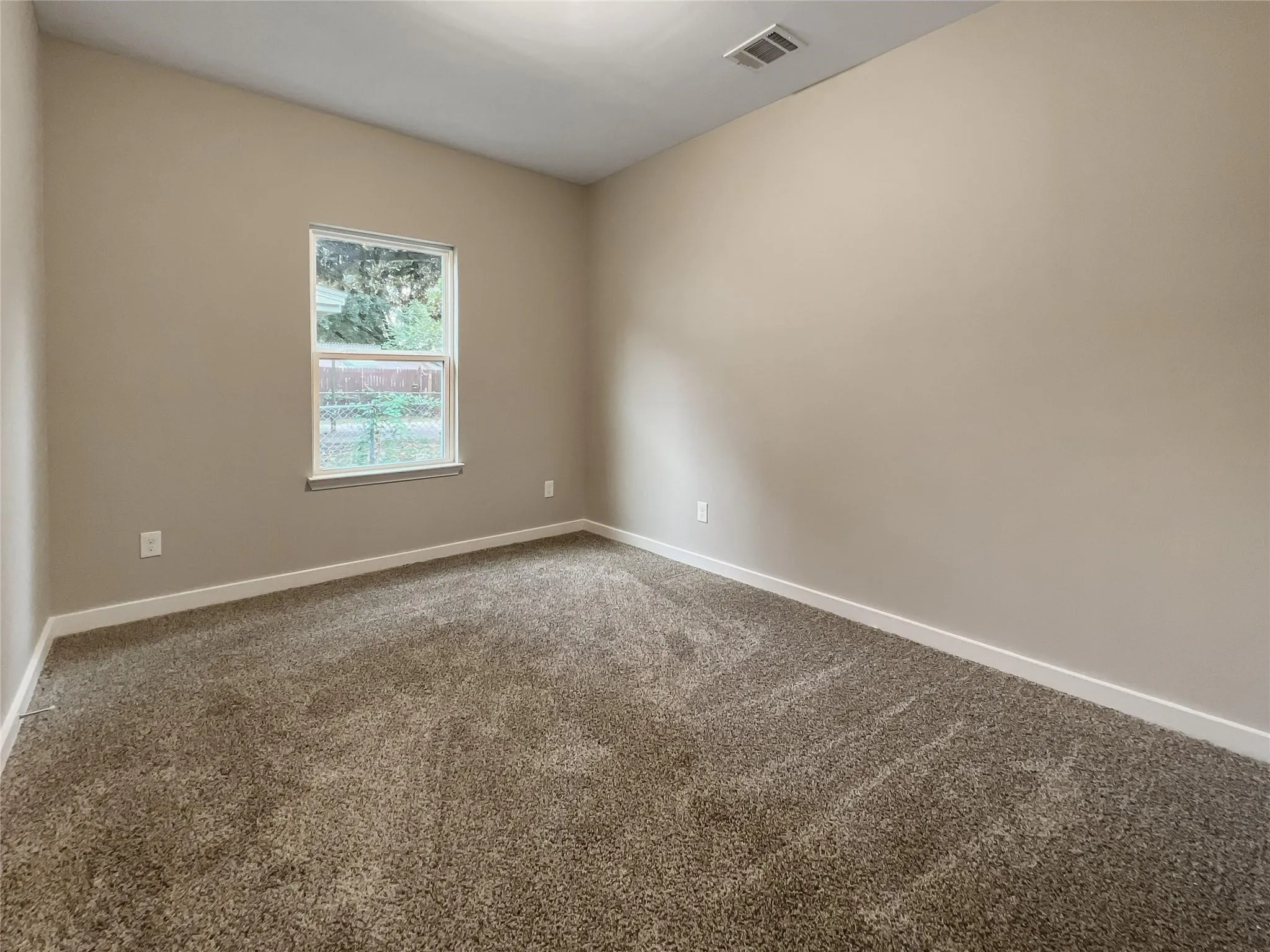 Single Family Residence For Rent in Dallas County , 4615 Roberts Avenue, Dallas, Texas 75215, 2 Bedroom, 2 Bathroom, 2 Garage spaces, 1,500 Sqft, built in 2023, mls#21379598, Real Estate Agent in Dallas, Homes For Rent in Dallas county, Homes For Rent in Dallas, Realtor in Dallas Texas, Real Estate Brokerage Independent Realty Texas, Luminita Cordes Realtor
