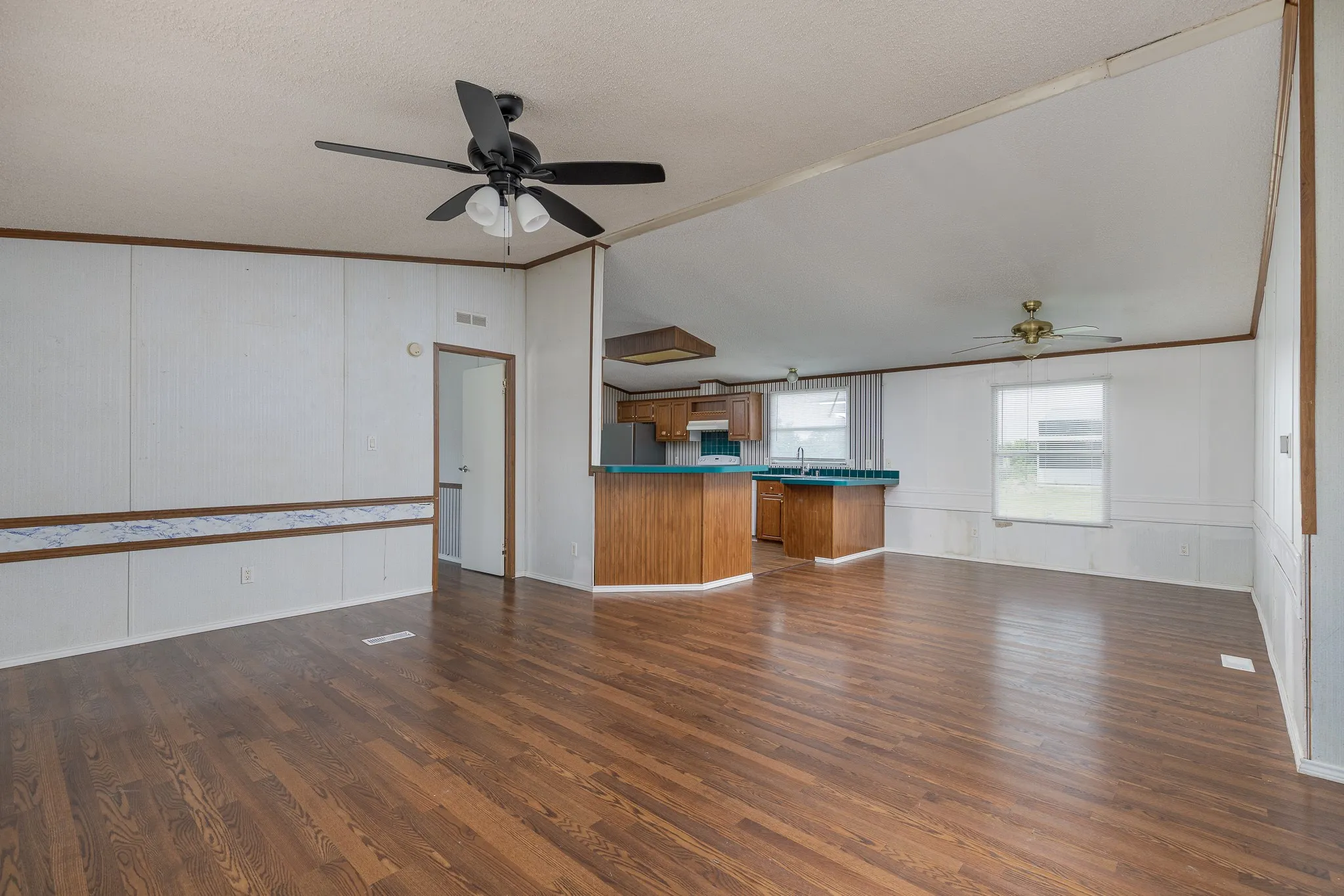 Mobile Home For Sale in Collin County , 4622 County Road 1081, Princeton, Texas 75407, 3 Bedroom, 2 Bathroom, Garage spaces, 1,904 Sqft, built in 1998, mls#21379549, Real Estate Agent in Princeton, Homes For Sale in Collin county, Homes For Sale in Princeton, Realtor in Princeton Texas, Real Estate Brokerage Independent Realty Texas, Luminita Cordes Realtor