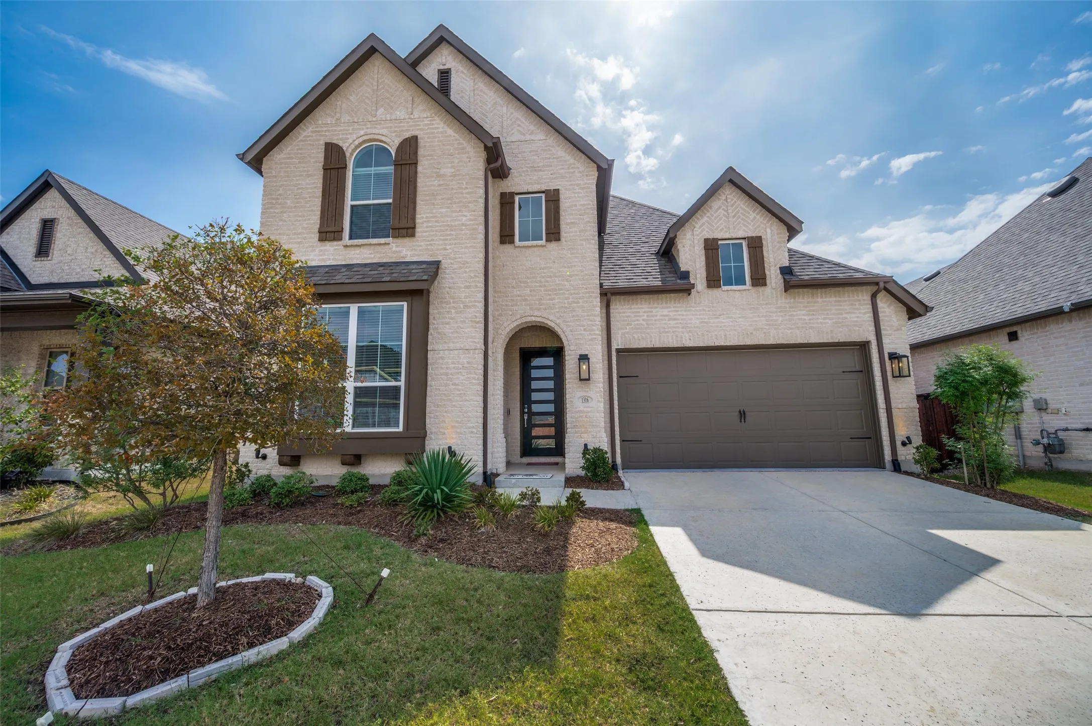 Single Family Residence For Sale in Denton County , 1316 Buttercup Avenue, Aubrey, Texas 76227, 4 Bedroom, 5 Bathroom, 2 Garage spaces, 2,997 Sqft, built in 2024, mls#21379513, Real Estate Agent in Aubrey, Homes For Sale in Denton county, Homes For Sale in Aubrey, Realtor in Aubrey Texas, Real Estate Brokerage Independent Realty Texas, Luminita Cordes Realtor