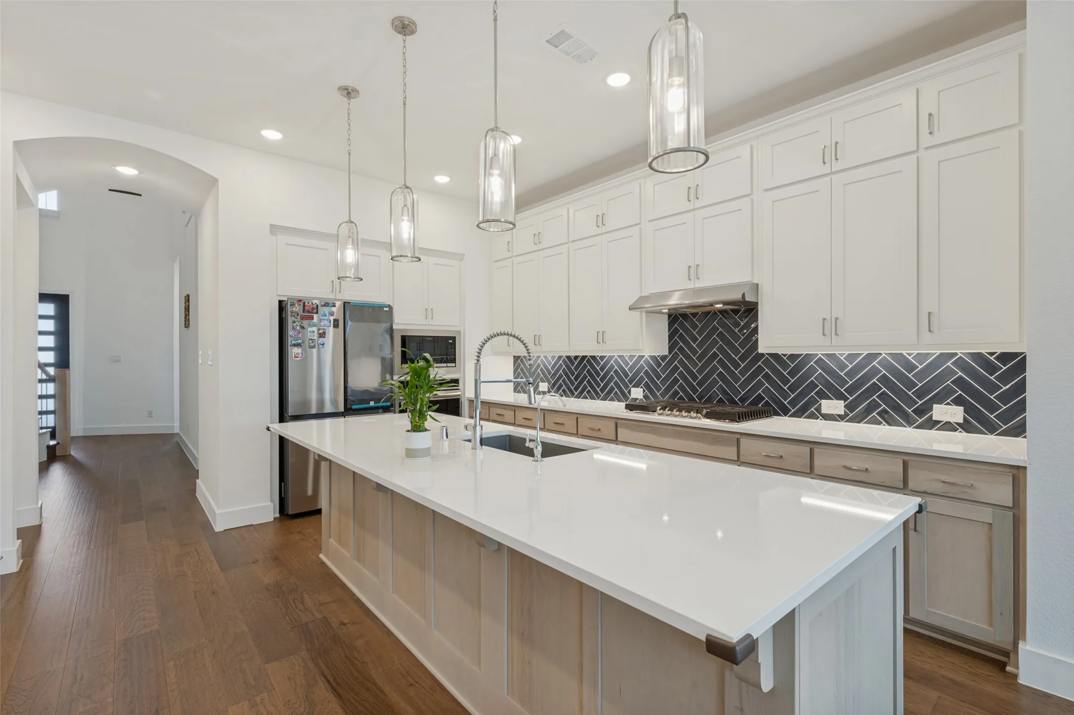 Single Family Residence For Sale in Denton County , 1316 Buttercup Avenue, Aubrey, Texas 76227, 4 Bedroom, 5 Bathroom, 2 Garage spaces, 2,997 Sqft, built in 2024, mls#21379513, Real Estate Agent in Aubrey, Homes For Sale in Denton county, Homes For Sale in Aubrey, Realtor in Aubrey Texas, Real Estate Brokerage Independent Realty Texas, Luminita Cordes Realtor