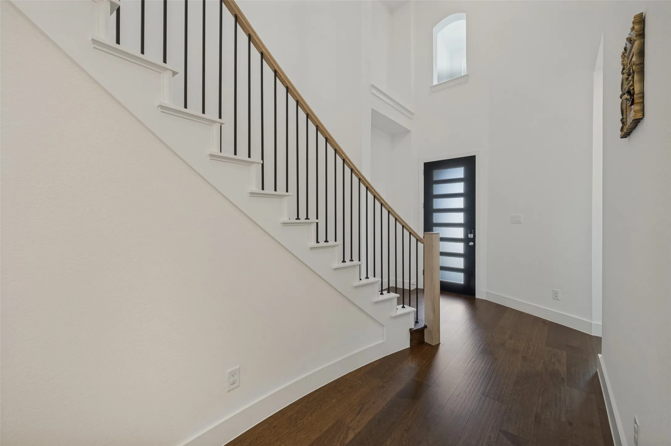 Single Family Residence For Sale in Denton County , 1316 Buttercup Avenue, Aubrey, Texas 76227, 4 Bedroom, 5 Bathroom, 2 Garage spaces, 2,997 Sqft, built in 2024, mls#21379513, Real Estate Agent in Aubrey, Homes For Sale in Denton county, Homes For Sale in Aubrey, Realtor in Aubrey Texas, Real Estate Brokerage Independent Realty Texas, Luminita Cordes Realtor
