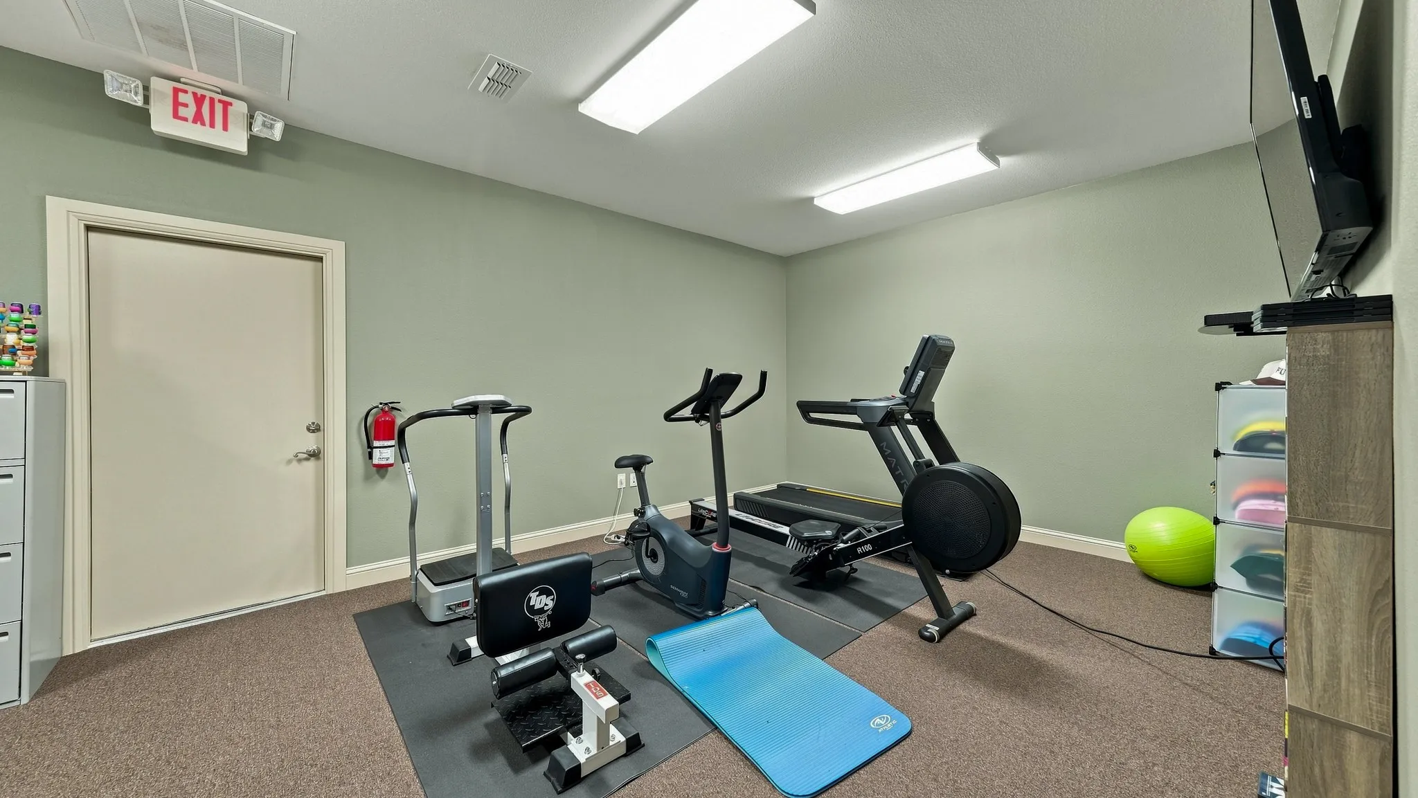 Business For Sale in Hood County , 207 Eastridge Road, Granbury, Texas 76049, 0, 0, Garage spaces, 0 Sqft, built in 1983, mls#21376454, Real Estate Agent in Granbury, Homes For Sale in Hood county, Homes For Sale in Granbury, Realtor in Granbury Texas, Real Estate Brokerage Independent Realty Texas, Luminita Cordes Realtor