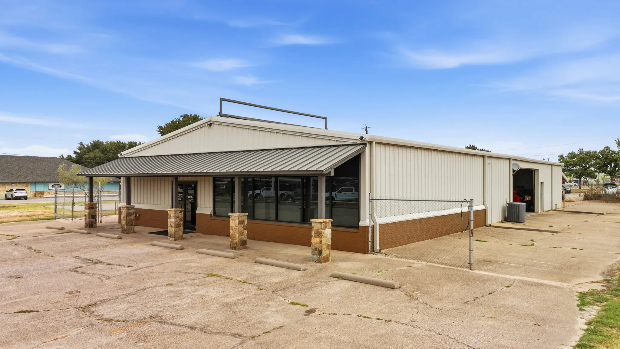 Business For Sale in Hood County , 207 Eastridge Road, Granbury, Texas 76049, 0, 0, Garage spaces, 0 Sqft, built in 1983, mls#21376454, Real Estate Agent in Granbury, Homes For Sale in Hood county, Homes For Sale in Granbury, Realtor in Granbury Texas, Real Estate Brokerage Independent Realty Texas, Luminita Cordes Realtor