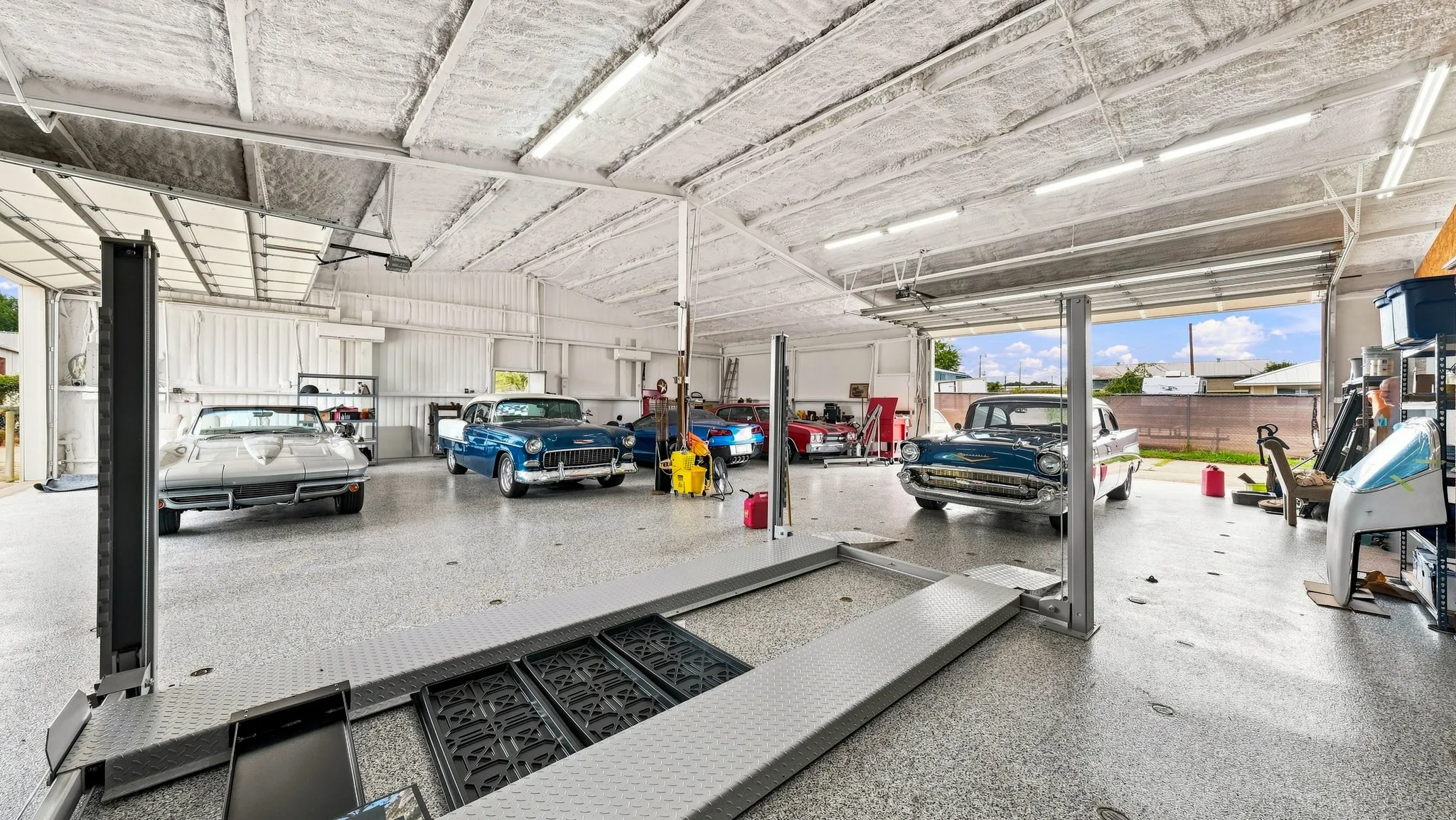 Business For Sale in Hood County , 207 Eastridge Road, Granbury, Texas 76049, 0, 0, Garage spaces, 0 Sqft, built in 1983, mls#21376454, Real Estate Agent in Granbury, Homes For Sale in Hood county, Homes For Sale in Granbury, Realtor in Granbury Texas, Real Estate Brokerage Independent Realty Texas, Luminita Cordes Realtor