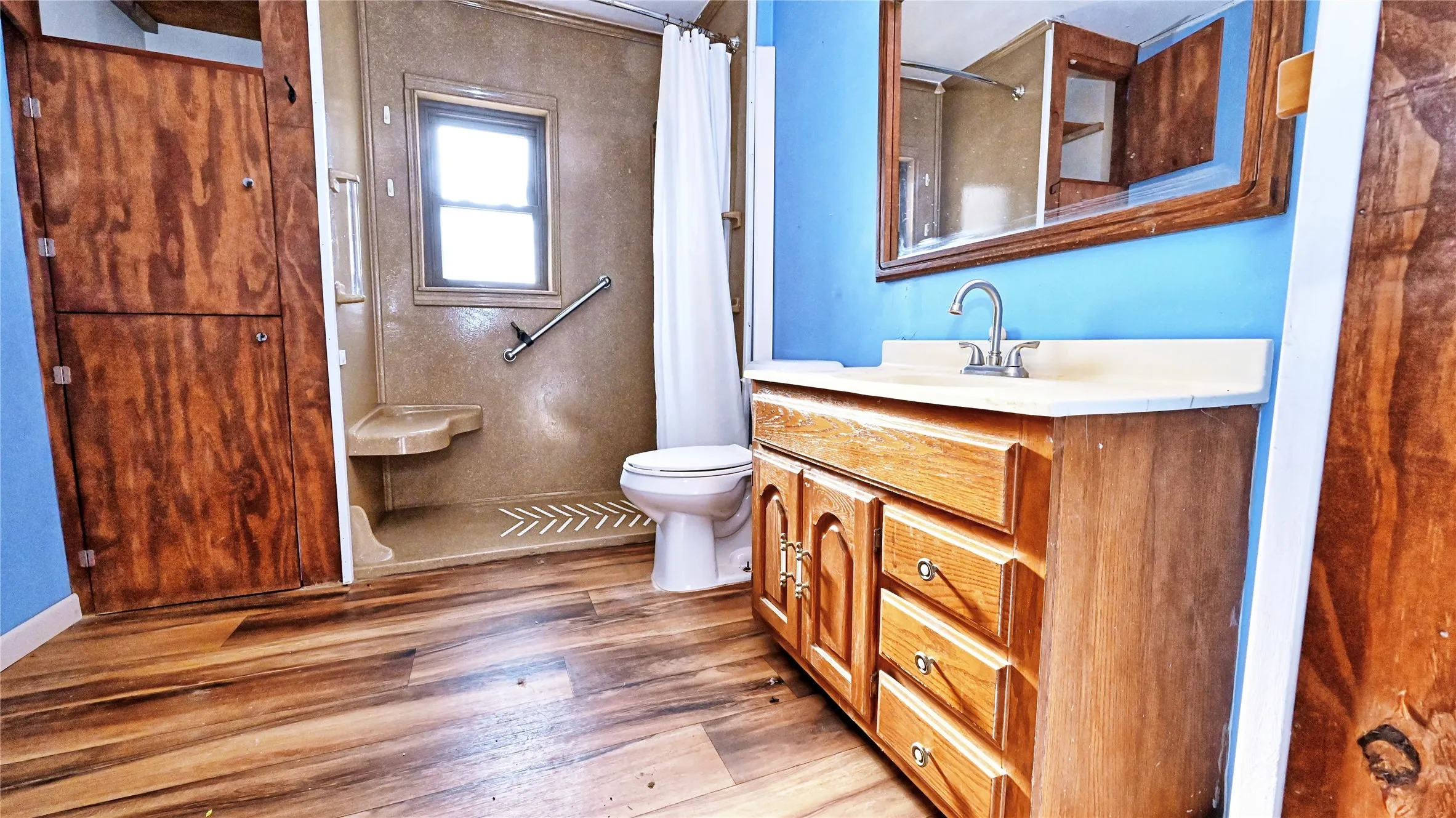 Single Family Residence For Sale in Montague County , 5423 Fm 1956, Nocona, Texas 76255, 4 Bedroom, 2 Bathroom, Garage spaces, 1,620 Sqft, built in 1955, mls#21369687, Real Estate Agent in Nocona, Homes For Sale in Montague county, Homes For Sale in Nocona, Realtor in Nocona Texas, Real Estate Brokerage Independent Realty Texas, Luminita Cordes Realtor