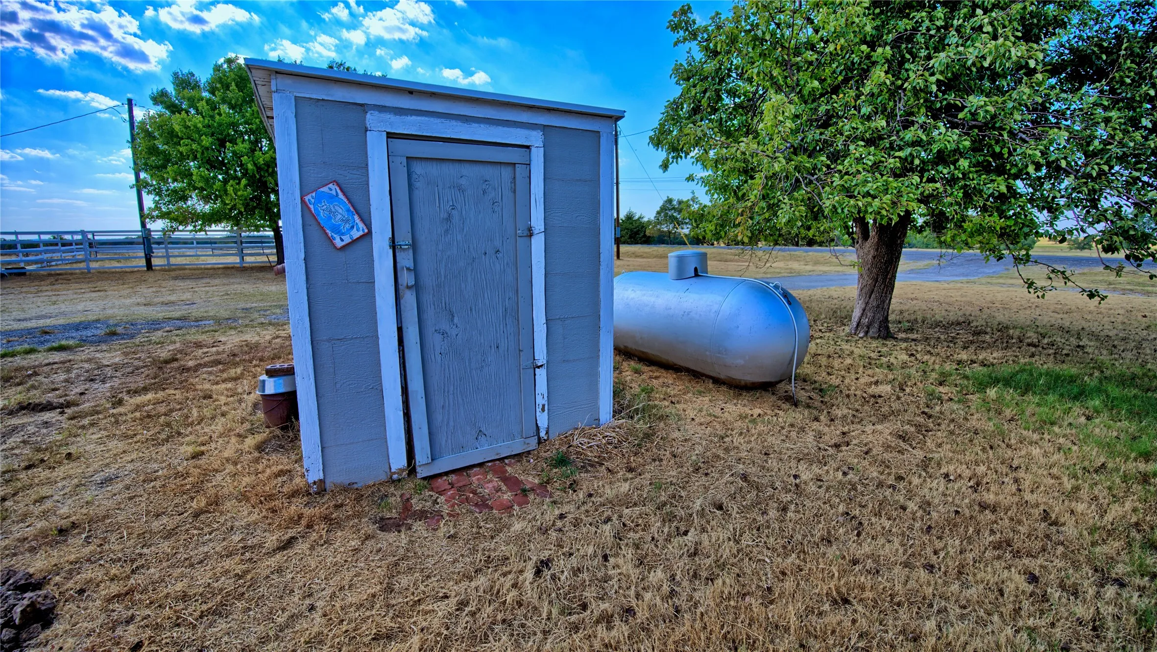 Single Family Residence For Sale in Montague County , 5423 Fm 1956, Nocona, Texas 76255, 4 Bedroom, 2 Bathroom, Garage spaces, 1,620 Sqft, built in 1955, mls#21369687, Real Estate Agent in Nocona, Homes For Sale in Montague county, Homes For Sale in Nocona, Realtor in Nocona Texas, Real Estate Brokerage Independent Realty Texas, Luminita Cordes Realtor