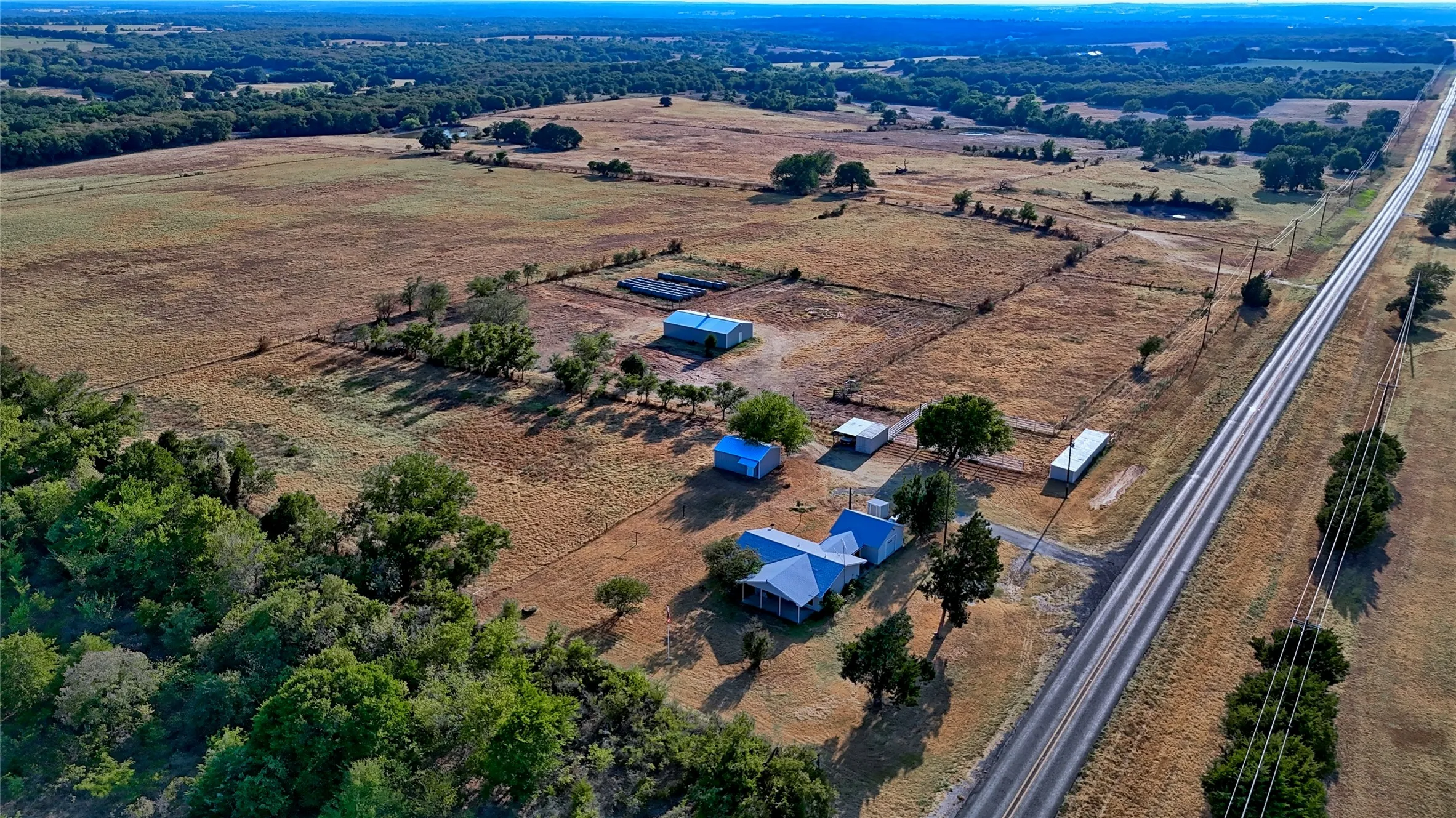 Single Family Residence For Sale in Montague County , 5423 Fm 1956, Nocona, Texas 76255, 4 Bedroom, 2 Bathroom, Garage spaces, 1,620 Sqft, built in 1955, mls#21369687, Real Estate Agent in Nocona, Homes For Sale in Montague county, Homes For Sale in Nocona, Realtor in Nocona Texas, Real Estate Brokerage Independent Realty Texas, Luminita Cordes Realtor