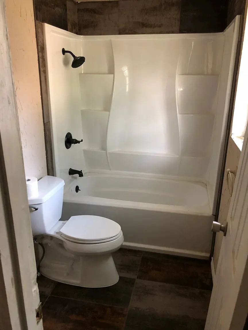 Single Family Residence For Sale in Johnson County , 203 S Kouns Street, Cleburne, Texas 76031, 1 Bedroom, 1 Bathroom, Garage spaces, 624 Sqft, built in 1945, mls#21379609, Real Estate Agent in Cleburne, Homes For Sale in Johnson county, Homes For Sale in Cleburne, Realtor in Cleburne Texas, Real Estate Brokerage Independent Realty Texas, Luminita Cordes Realtor