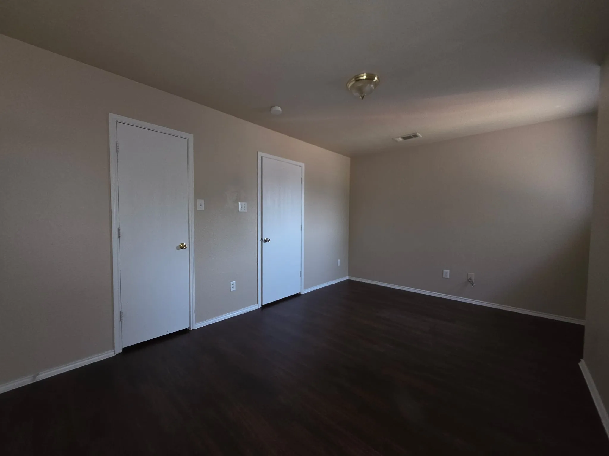 Single Family Residence For Sale in Tarrant County , 1249 Village Garden Drive, Azle, Texas 76020, 4 Bedroom, 2 Bathroom, 1 Garage spaces, 1,246 Sqft, built in 2005, mls#21379611, Real Estate Agent in Azle, Homes For Sale in Tarrant county, Homes For Sale in Azle, Realtor in Azle Texas, Real Estate Brokerage Independent Realty Texas, Luminita Cordes Realtor