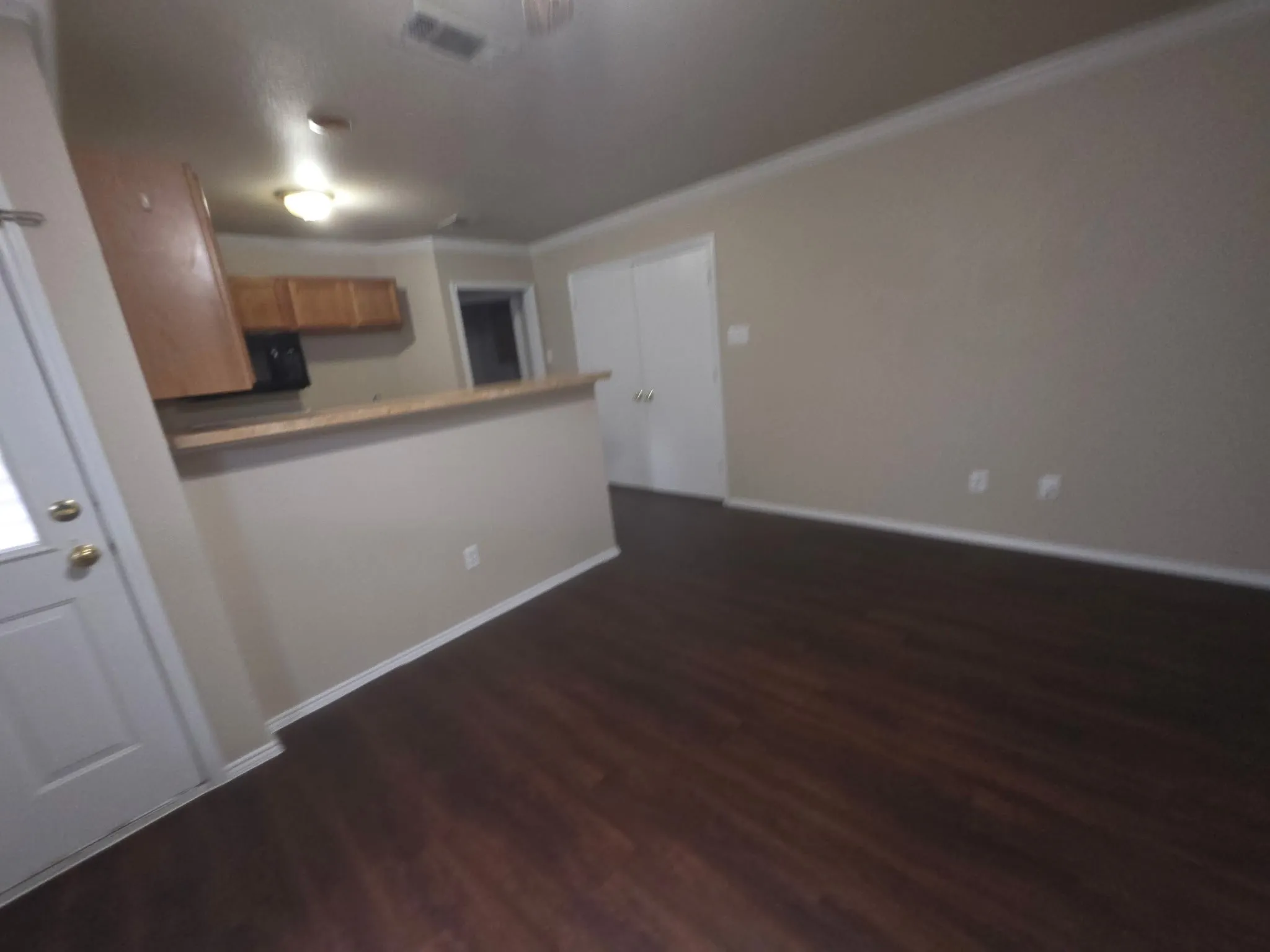 Single Family Residence For Sale in Tarrant County , 1249 Village Garden Drive, Azle, Texas 76020, 4 Bedroom, 2 Bathroom, 1 Garage spaces, 1,246 Sqft, built in 2005, mls#21379611, Real Estate Agent in Azle, Homes For Sale in Tarrant county, Homes For Sale in Azle, Realtor in Azle Texas, Real Estate Brokerage Independent Realty Texas, Luminita Cordes Realtor