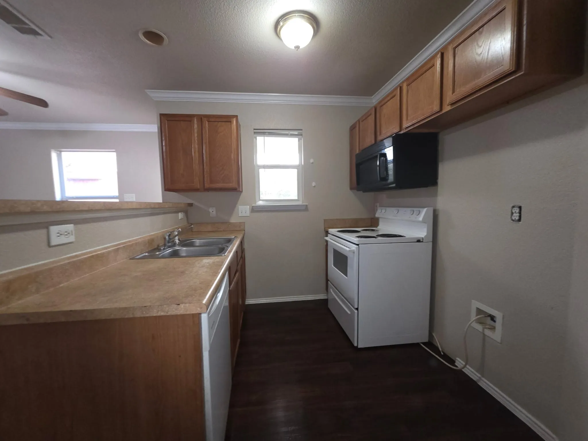 Single Family Residence For Sale in Tarrant County , 1249 Village Garden Drive, Azle, Texas 76020, 4 Bedroom, 2 Bathroom, 1 Garage spaces, 1,246 Sqft, built in 2005, mls#21379611, Real Estate Agent in Azle, Homes For Sale in Tarrant county, Homes For Sale in Azle, Realtor in Azle Texas, Real Estate Brokerage Independent Realty Texas, Luminita Cordes Realtor