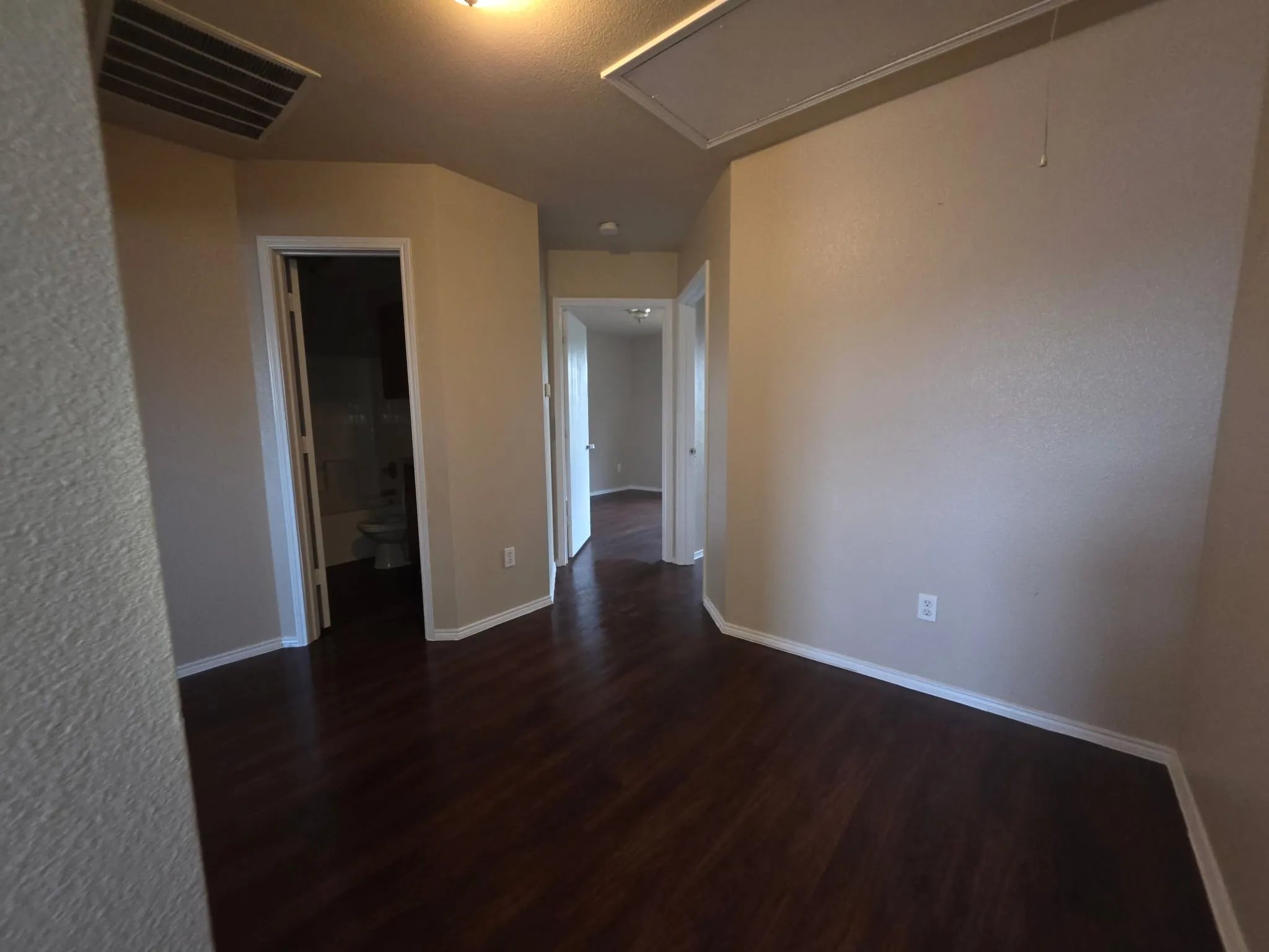 Single Family Residence For Sale in Tarrant County , 1249 Village Garden Drive, Azle, Texas 76020, 4 Bedroom, 2 Bathroom, 1 Garage spaces, 1,246 Sqft, built in 2005, mls#21379611, Real Estate Agent in Azle, Homes For Sale in Tarrant county, Homes For Sale in Azle, Realtor in Azle Texas, Real Estate Brokerage Independent Realty Texas, Luminita Cordes Realtor