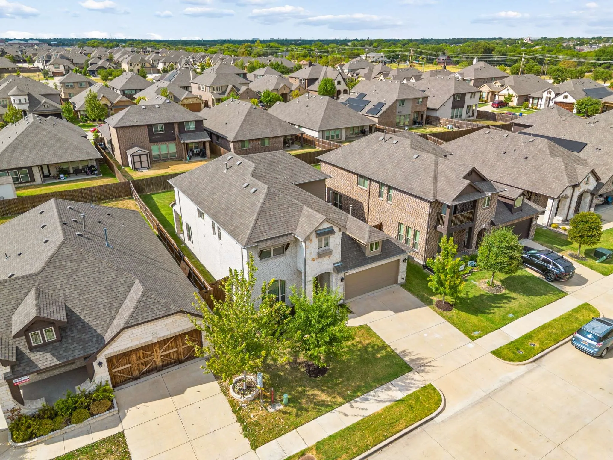 Single Family Residence For Sale in Dallas County , 3117 Brookhill Lane, Mesquite, Texas 75181, 4 Bedroom, 3 Bathroom, 2 Garage spaces, 3,017 Sqft, built in 2021, mls#21379619, Real Estate Agent in Mesquite, Homes For Sale in Dallas county, Homes For Sale in Mesquite, Realtor in Mesquite Texas, Real Estate Brokerage Independent Realty Texas, Luminita Cordes Realtor