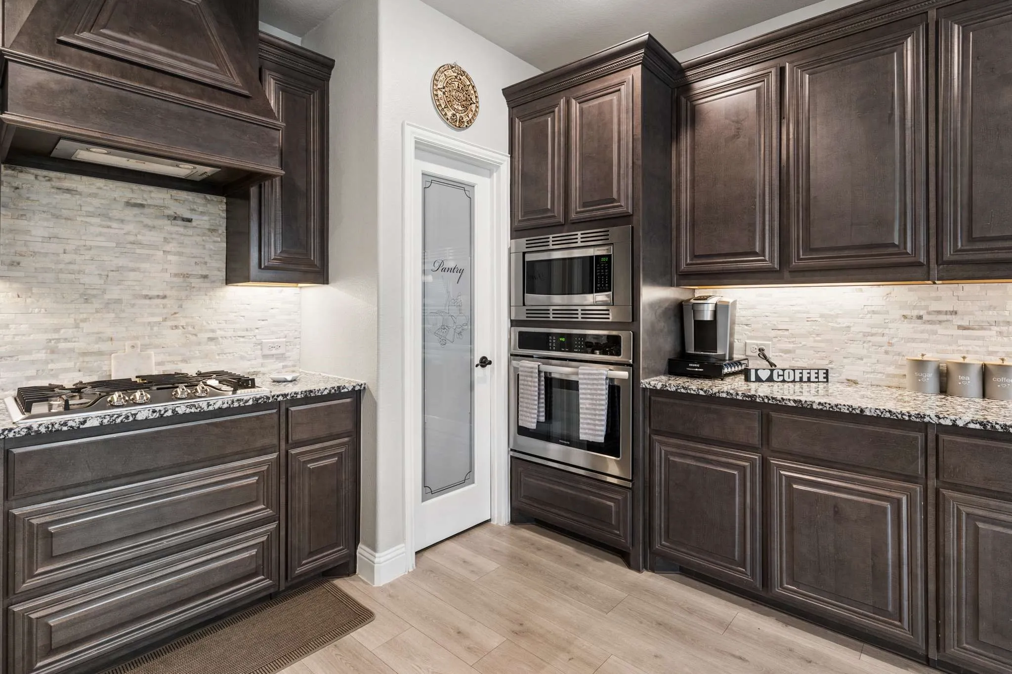 Single Family Residence For Sale in Dallas County , 3117 Brookhill Lane, Mesquite, Texas 75181, 4 Bedroom, 3 Bathroom, 2 Garage spaces, 3,017 Sqft, built in 2021, mls#21379619, Real Estate Agent in Mesquite, Homes For Sale in Dallas county, Homes For Sale in Mesquite, Realtor in Mesquite Texas, Real Estate Brokerage Independent Realty Texas, Luminita Cordes Realtor