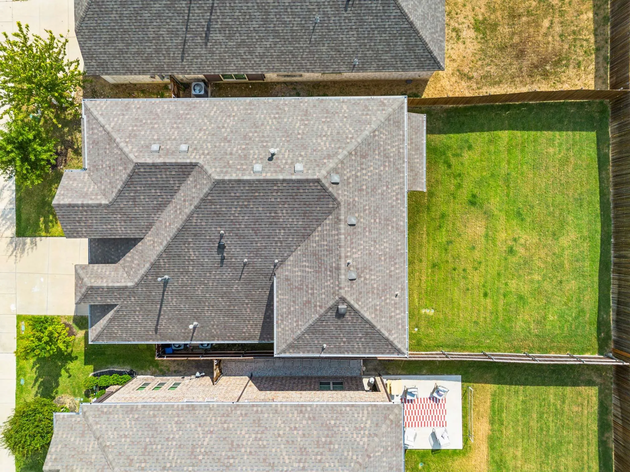 Single Family Residence For Sale in Dallas County , 3117 Brookhill Lane, Mesquite, Texas 75181, 4 Bedroom, 3 Bathroom, 2 Garage spaces, 3,017 Sqft, built in 2021, mls#21379619, Real Estate Agent in Mesquite, Homes For Sale in Dallas county, Homes For Sale in Mesquite, Realtor in Mesquite Texas, Real Estate Brokerage Independent Realty Texas, Luminita Cordes Realtor
