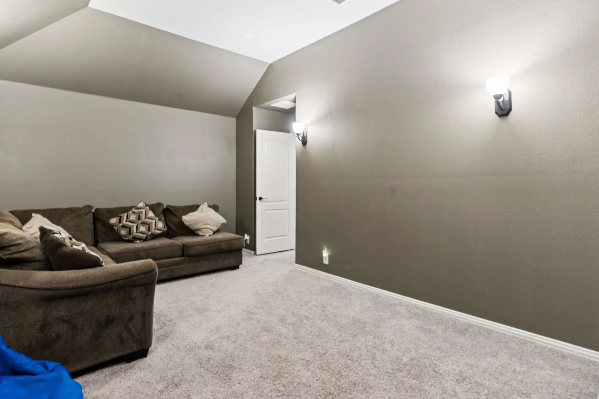 Single Family Residence For Sale in Dallas County , 3117 Brookhill Lane, Mesquite, Texas 75181, 4 Bedroom, 3 Bathroom, 2 Garage spaces, 3,017 Sqft, built in 2021, mls#21379619, Real Estate Agent in Mesquite, Homes For Sale in Dallas county, Homes For Sale in Mesquite, Realtor in Mesquite Texas, Real Estate Brokerage Independent Realty Texas, Luminita Cordes Realtor