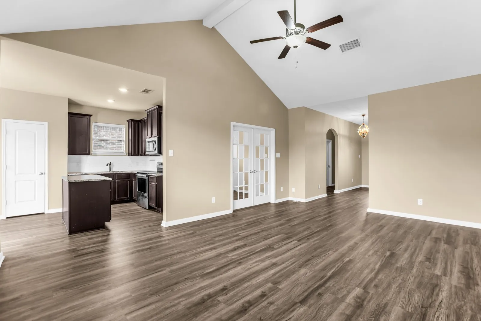 Single Family Residence For Rent in Collin County , 2109 Barrow Street, Princeton, Texas 75407, 3 Bedroom, 2 Bathroom, 2 Garage spaces, 1,658 Sqft, built in 2019, mls#21379615, Real Estate Agent in Princeton, Homes For Rent in Collin county, Homes For Rent in Princeton, Realtor in Princeton Texas, Real Estate Brokerage Independent Realty Texas, Luminita Cordes Realtor