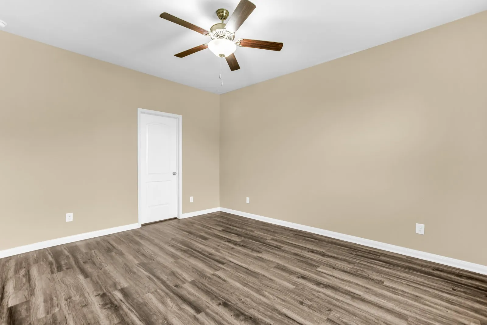 Single Family Residence For Rent in Collin County , 2109 Barrow Street, Princeton, Texas 75407, 3 Bedroom, 2 Bathroom, 2 Garage spaces, 1,658 Sqft, built in 2019, mls#21379615, Real Estate Agent in Princeton, Homes For Rent in Collin county, Homes For Rent in Princeton, Realtor in Princeton Texas, Real Estate Brokerage Independent Realty Texas, Luminita Cordes Realtor