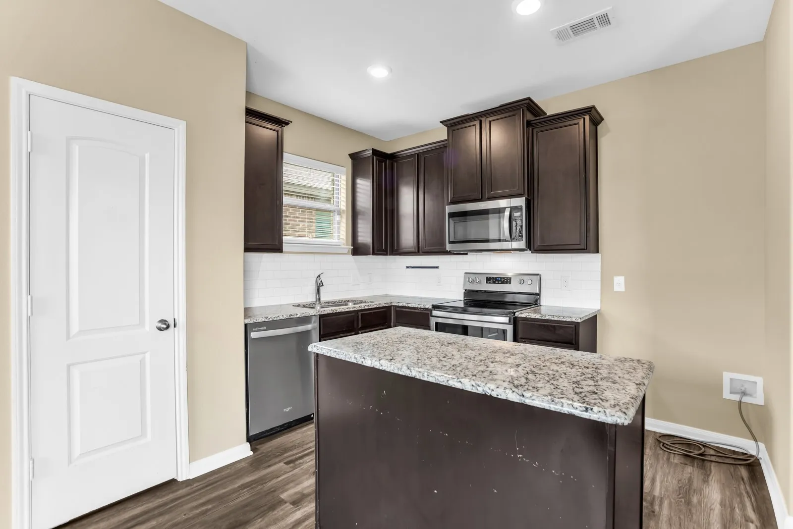 Single Family Residence For Rent in Collin County , 2109 Barrow Street, Princeton, Texas 75407, 3 Bedroom, 2 Bathroom, 2 Garage spaces, 1,658 Sqft, built in 2019, mls#21379615, Real Estate Agent in Princeton, Homes For Rent in Collin county, Homes For Rent in Princeton, Realtor in Princeton Texas, Real Estate Brokerage Independent Realty Texas, Luminita Cordes Realtor
