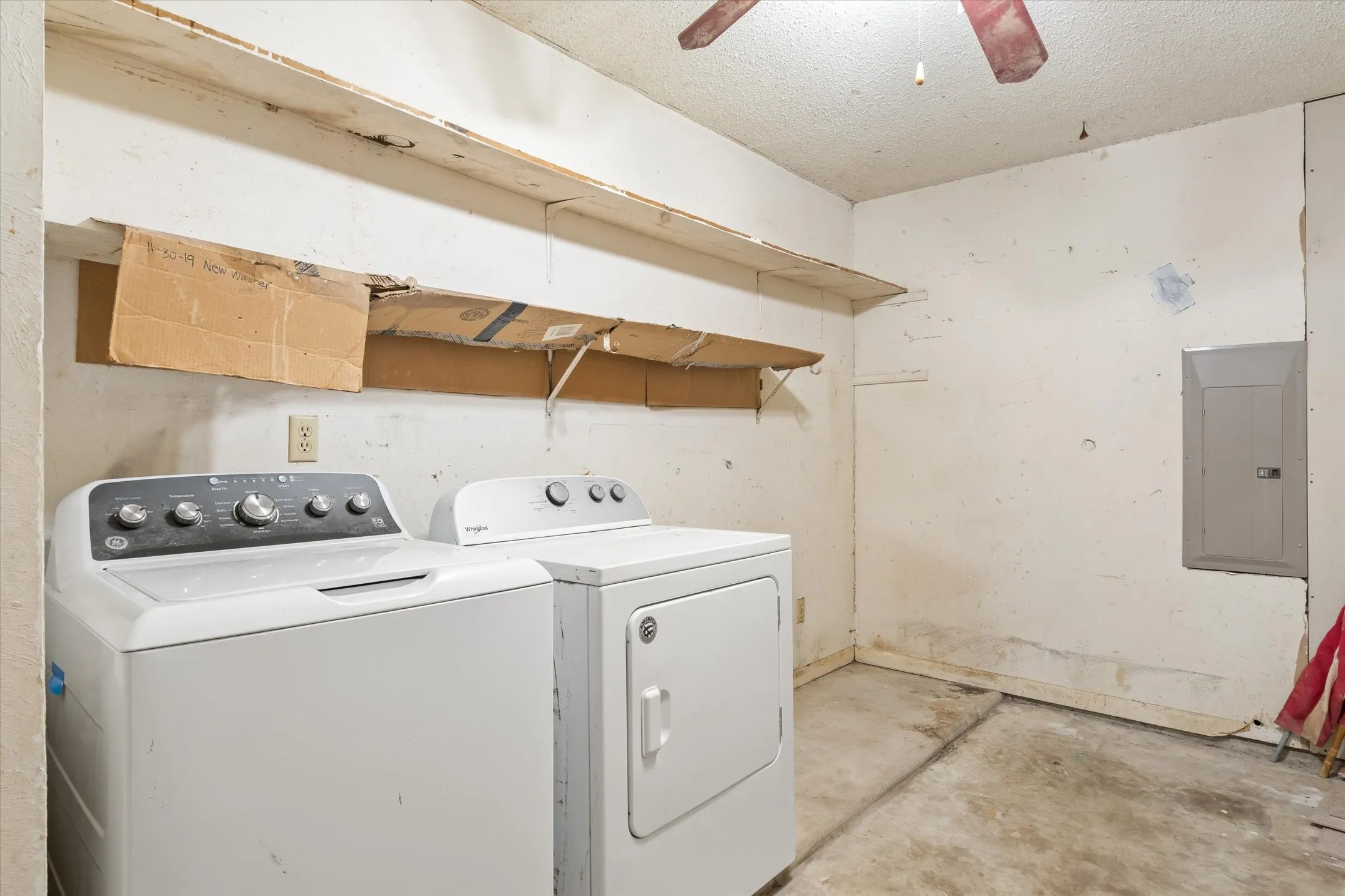 Single Family Residence For Sale in Van Zandt County , 152 Vz County Road 3404, Wills Point, Texas 75169, 3 Bedroom, 1 Bathroom, Garage spaces, 1,425 Sqft, built in 1979, mls#21373681, Real Estate Agent in Wills Point, Homes For Sale in Van Zandt county, Homes For Sale in Wills Point, Realtor in Wills Point Texas, Real Estate Brokerage Independent Realty Texas, Luminita Cordes Realtor