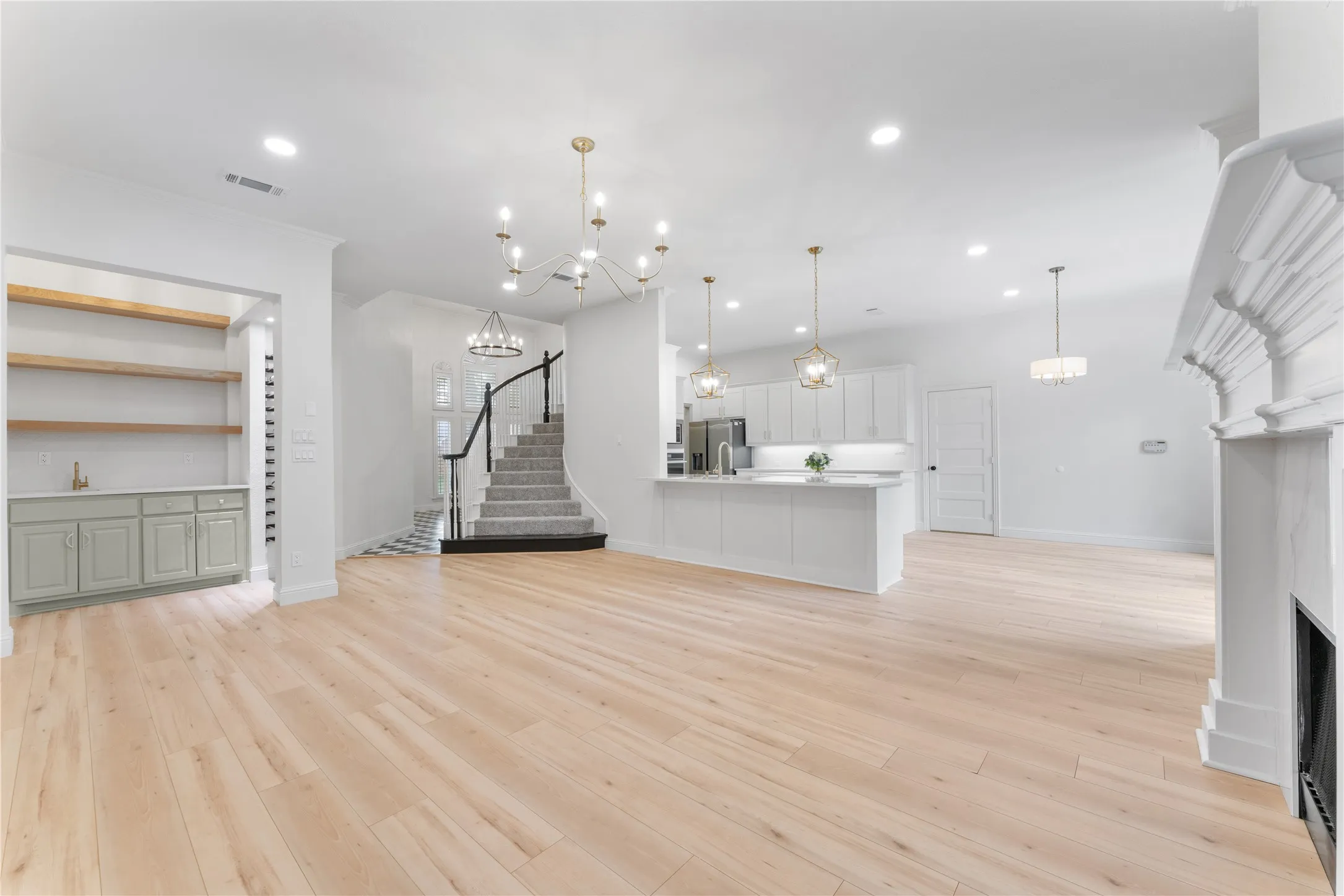 Single Family Residence For Rent in Collin County , 3316 Westover Drive, Plano, Texas 75093, 4 Bedroom, 3 Bathroom, 2 Garage spaces, 3,166 Sqft, built in 1998, mls#21379622, Real Estate Agent in Plano, Homes For Rent in Collin county, Homes For Rent in Plano, Realtor in Plano Texas, Real Estate Brokerage Independent Realty Texas, Luminita Cordes Realtor
