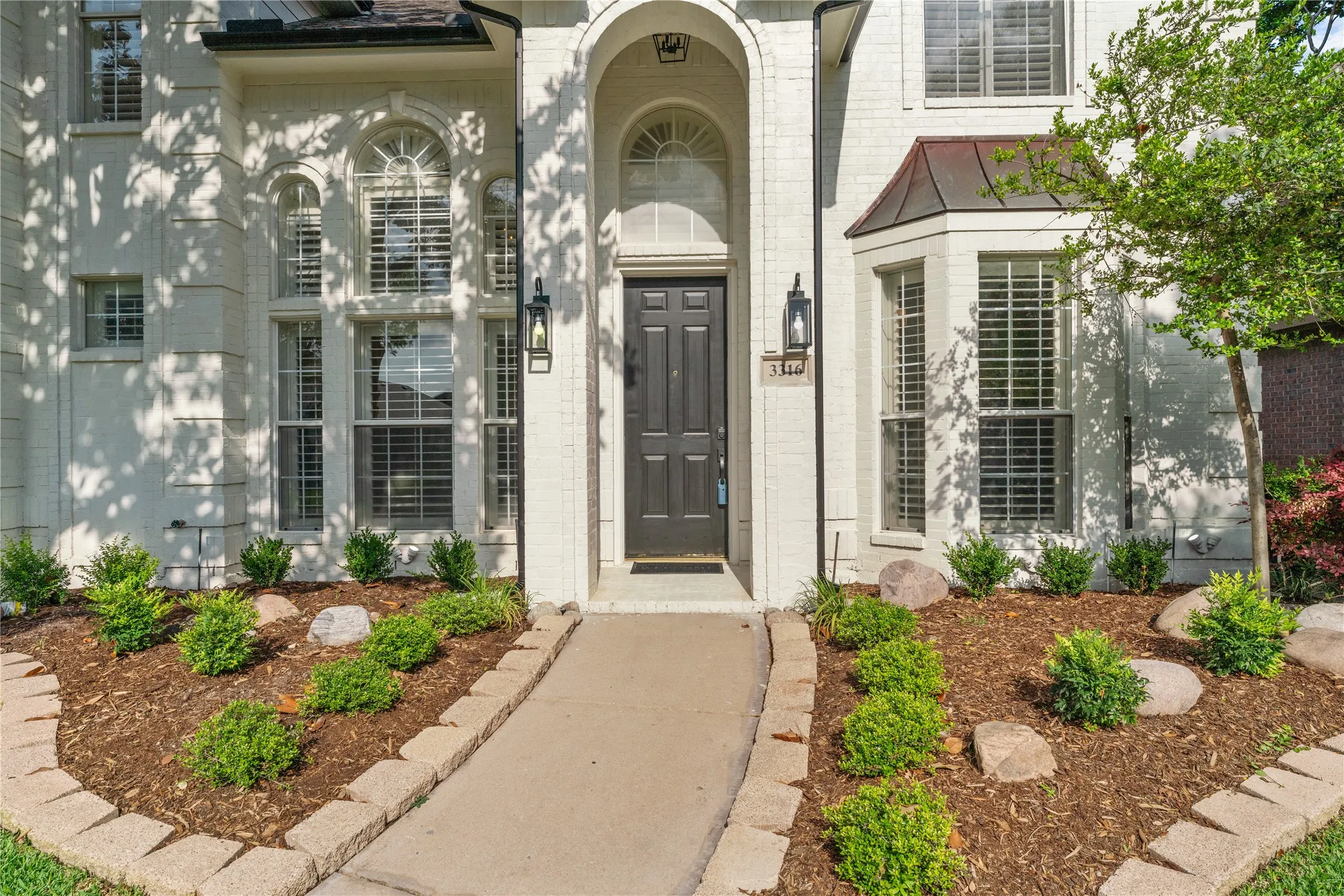 Single Family Residence For Rent in Collin County , 3316 Westover Drive, Plano, Texas 75093, 4 Bedroom, 3 Bathroom, 2 Garage spaces, 3,166 Sqft, built in 1998, mls#21379622, Real Estate Agent in Plano, Homes For Rent in Collin county, Homes For Rent in Plano, Realtor in Plano Texas, Real Estate Brokerage Independent Realty Texas, Luminita Cordes Realtor
