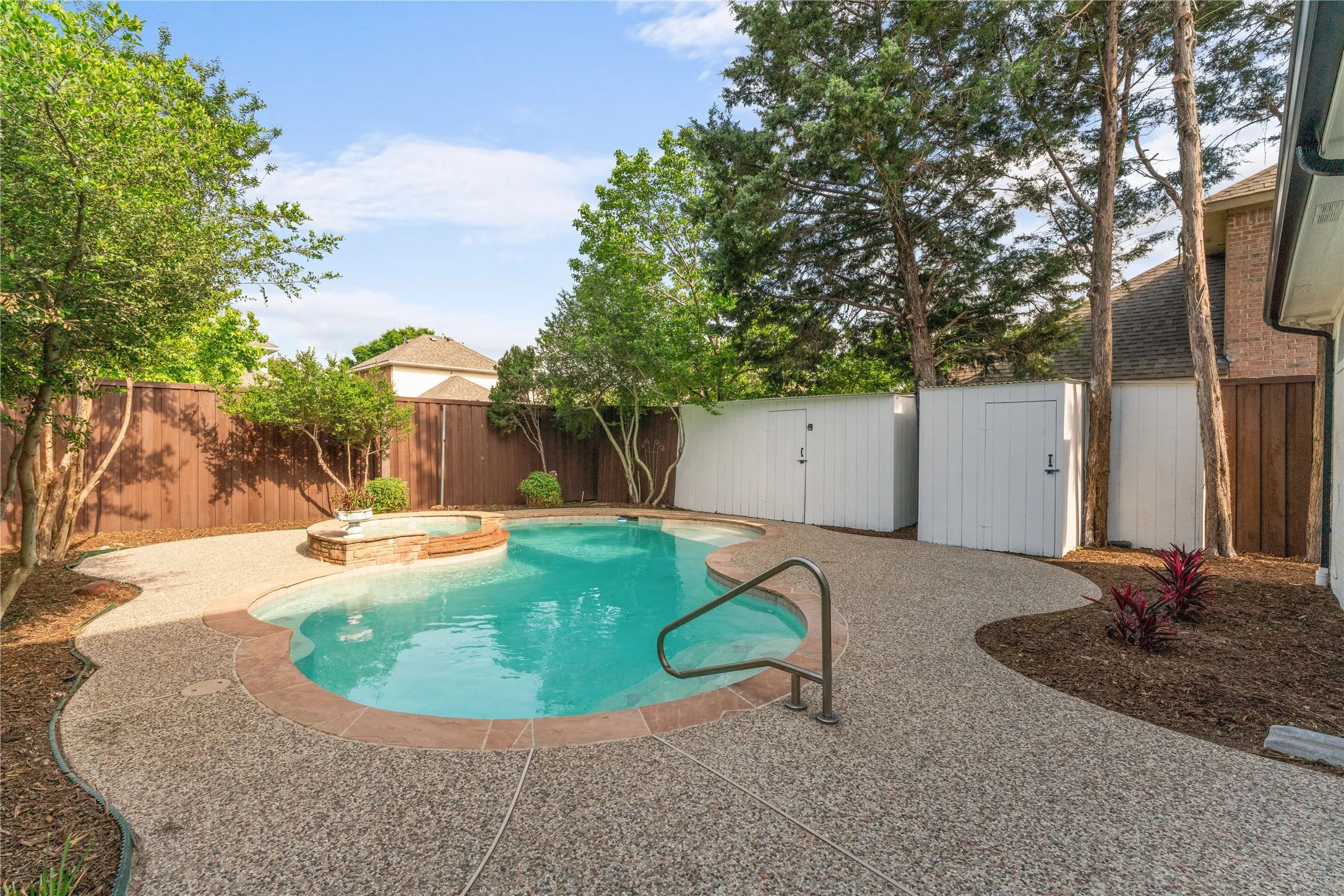 Single Family Residence For Rent in Collin County , 3316 Westover Drive, Plano, Texas 75093, 4 Bedroom, 3 Bathroom, 2 Garage spaces, 3,166 Sqft, built in 1998, mls#21379622, Real Estate Agent in Plano, Homes For Rent in Collin county, Homes For Rent in Plano, Realtor in Plano Texas, Real Estate Brokerage Independent Realty Texas, Luminita Cordes Realtor