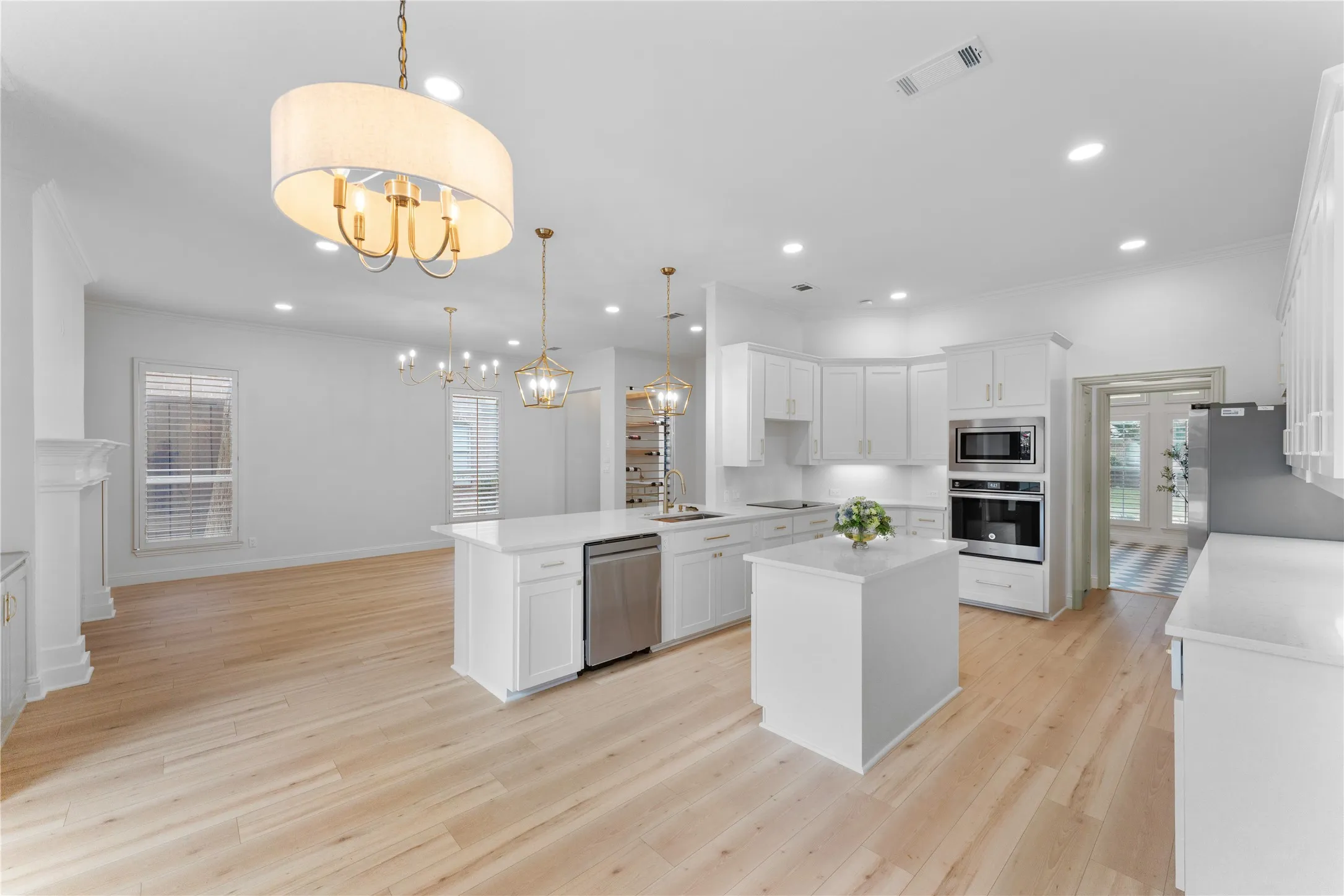 Single Family Residence For Rent in Collin County , 3316 Westover Drive, Plano, Texas 75093, 4 Bedroom, 3 Bathroom, 2 Garage spaces, 3,166 Sqft, built in 1998, mls#21379622, Real Estate Agent in Plano, Homes For Rent in Collin county, Homes For Rent in Plano, Realtor in Plano Texas, Real Estate Brokerage Independent Realty Texas, Luminita Cordes Realtor