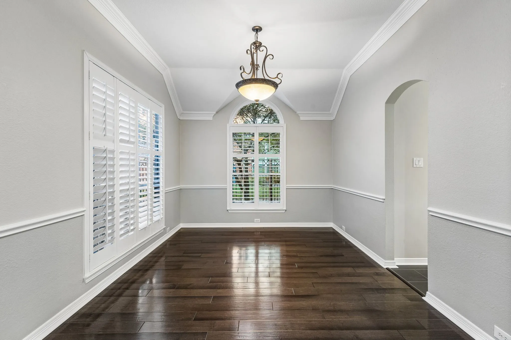 Single Family Residence For Sale in Collin County , 4404 Briar Hollow Drive, Plano, Texas 75093, 4 Bedroom, 4 Bathroom, 3 Garage spaces, 3,859 Sqft, built in 1997, mls#21379591, Real Estate Agent in Plano, Homes For Sale in Collin county, Homes For Sale in Plano, Realtor in Plano Texas, Real Estate Brokerage Independent Realty Texas, Luminita Cordes Realtor