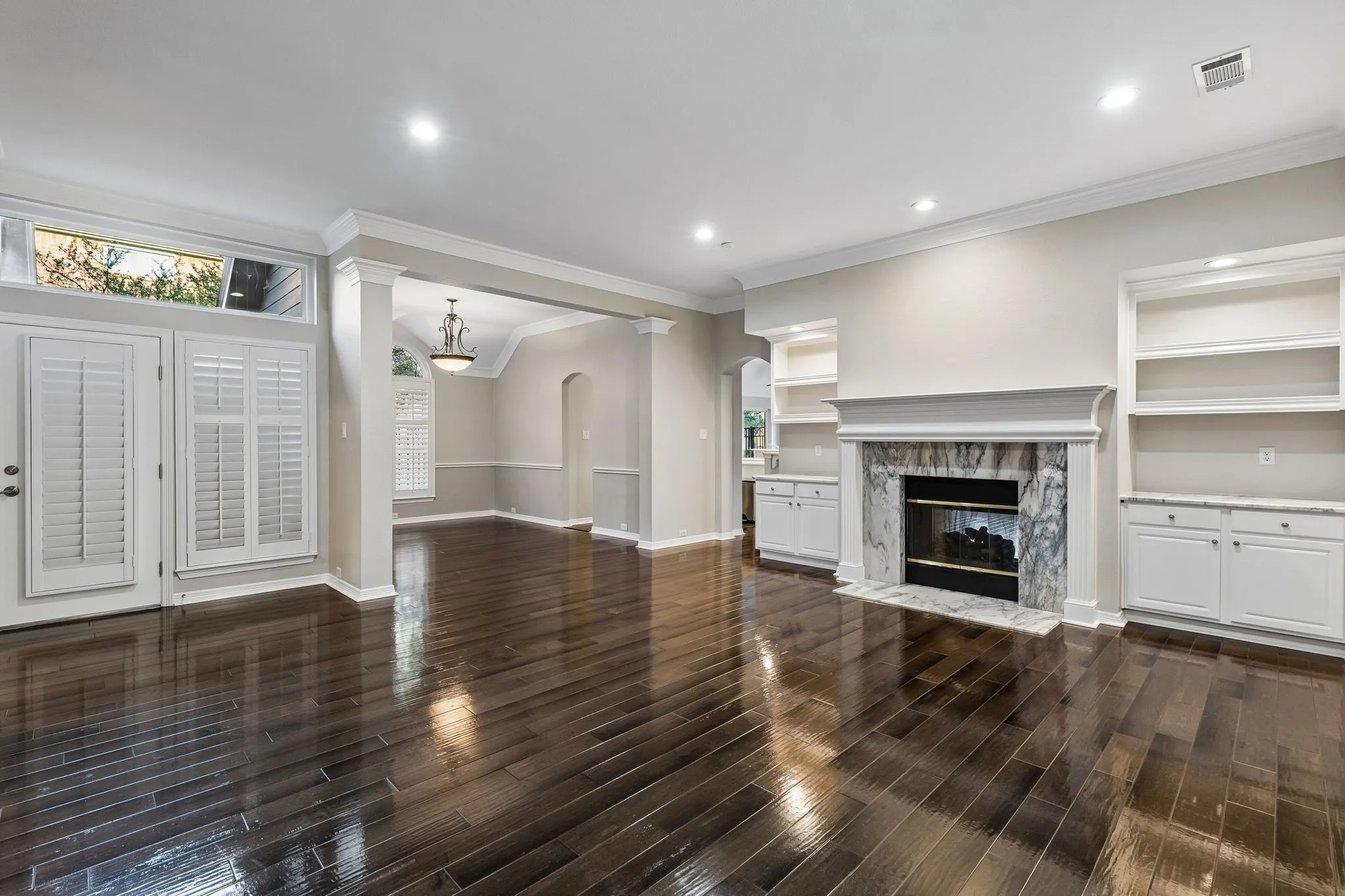 Single Family Residence For Sale in Collin County , 4404 Briar Hollow Drive, Plano, Texas 75093, 4 Bedroom, 4 Bathroom, 3 Garage spaces, 3,859 Sqft, built in 1997, mls#21379591, Real Estate Agent in Plano, Homes For Sale in Collin county, Homes For Sale in Plano, Realtor in Plano Texas, Real Estate Brokerage Independent Realty Texas, Luminita Cordes Realtor
