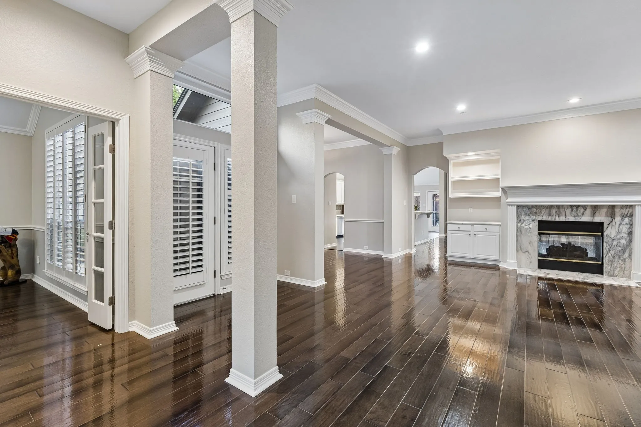 Single Family Residence For Sale in Collin County , 4404 Briar Hollow Drive, Plano, Texas 75093, 4 Bedroom, 4 Bathroom, 3 Garage spaces, 3,859 Sqft, built in 1997, mls#21379591, Real Estate Agent in Plano, Homes For Sale in Collin county, Homes For Sale in Plano, Realtor in Plano Texas, Real Estate Brokerage Independent Realty Texas, Luminita Cordes Realtor
