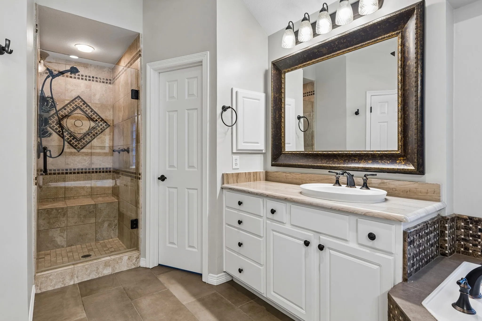 Single Family Residence For Sale in Collin County , 4404 Briar Hollow Drive, Plano, Texas 75093, 4 Bedroom, 4 Bathroom, 3 Garage spaces, 3,859 Sqft, built in 1997, mls#21379591, Real Estate Agent in Plano, Homes For Sale in Collin county, Homes For Sale in Plano, Realtor in Plano Texas, Real Estate Brokerage Independent Realty Texas, Luminita Cordes Realtor