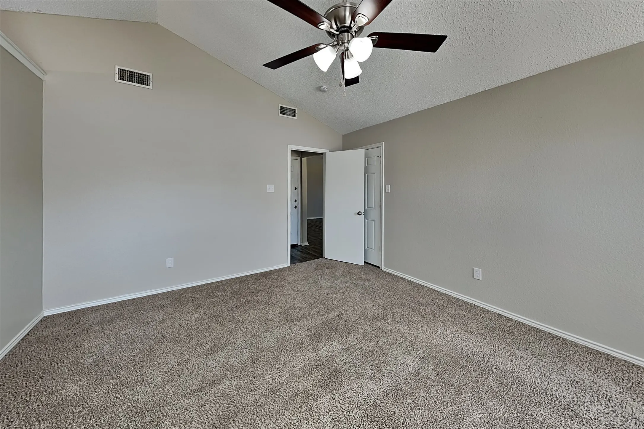 Single Family Residence For Rent in Tarrant County , 8228 Willis Lane, Watauga, Texas 76148, 3 Bedroom, 2 Bathroom, 2 Garage spaces, 1,461 Sqft, built in 1986, mls#21379628, Real Estate Agent in Watauga, Homes For Rent in Tarrant county, Homes For Rent in Watauga, Realtor in Watauga Texas, Real Estate Brokerage Independent Realty Texas, Luminita Cordes Realtor