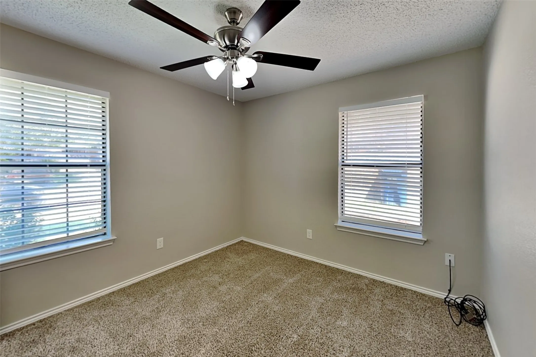 Single Family Residence For Rent in Tarrant County , 8228 Willis Lane, Watauga, Texas 76148, 3 Bedroom, 2 Bathroom, 2 Garage spaces, 1,461 Sqft, built in 1986, mls#21379628, Real Estate Agent in Watauga, Homes For Rent in Tarrant county, Homes For Rent in Watauga, Realtor in Watauga Texas, Real Estate Brokerage Independent Realty Texas, Luminita Cordes Realtor