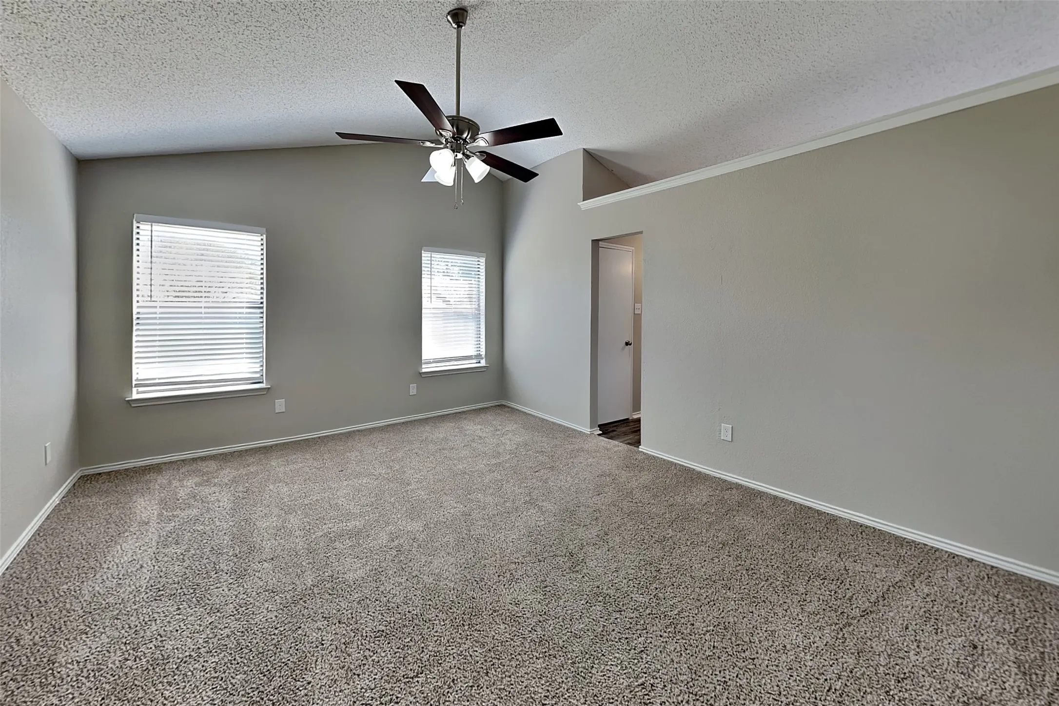 Single Family Residence For Rent in Tarrant County , 8228 Willis Lane, Watauga, Texas 76148, 3 Bedroom, 2 Bathroom, 2 Garage spaces, 1,461 Sqft, built in 1986, mls#21379628, Real Estate Agent in Watauga, Homes For Rent in Tarrant county, Homes For Rent in Watauga, Realtor in Watauga Texas, Real Estate Brokerage Independent Realty Texas, Luminita Cordes Realtor