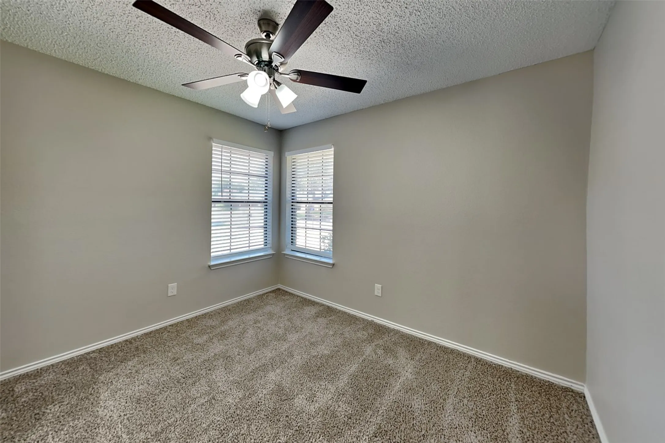 Single Family Residence For Rent in Tarrant County , 8228 Willis Lane, Watauga, Texas 76148, 3 Bedroom, 2 Bathroom, 2 Garage spaces, 1,461 Sqft, built in 1986, mls#21379628, Real Estate Agent in Watauga, Homes For Rent in Tarrant county, Homes For Rent in Watauga, Realtor in Watauga Texas, Real Estate Brokerage Independent Realty Texas, Luminita Cordes Realtor