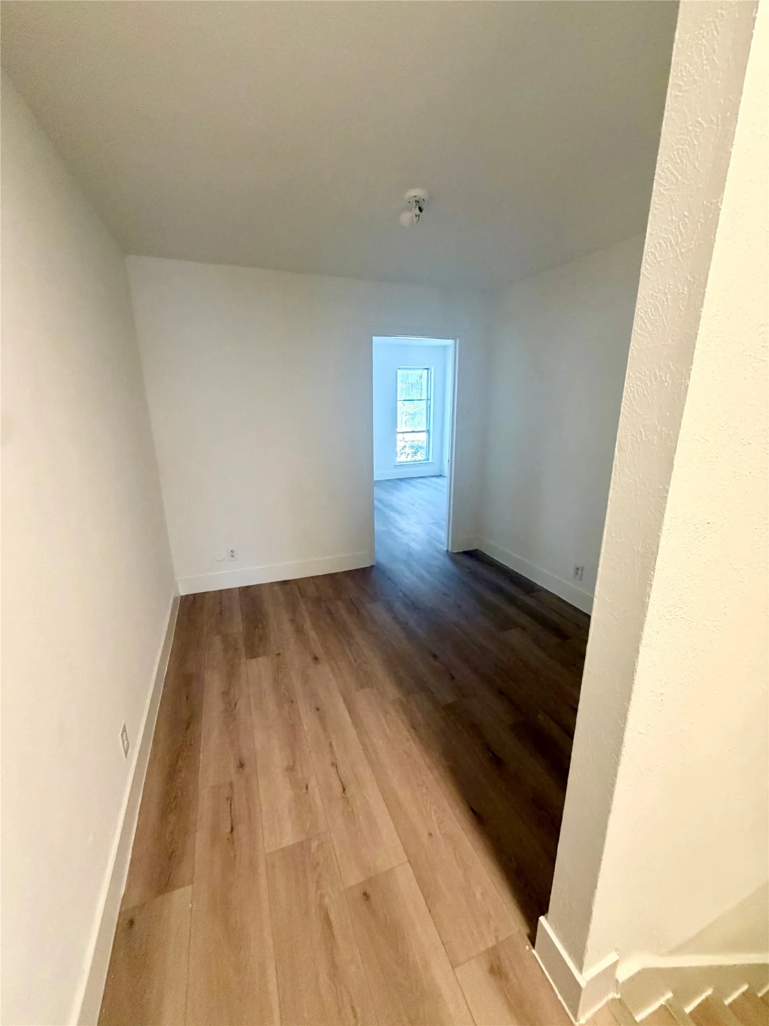 Condominium For Sale in Dallas County , 6620 Eastridge Drive 125, Dallas, Texas 75231, 2 Bedroom, 3 Bathroom, Garage spaces, 1,509 Sqft, built in 1970, mls#21379608, Real Estate Agent in Dallas, Homes For Sale in Dallas county, Homes For Sale in Dallas, Realtor in Dallas Texas, Real Estate Brokerage Independent Realty Texas, Luminita Cordes Realtor