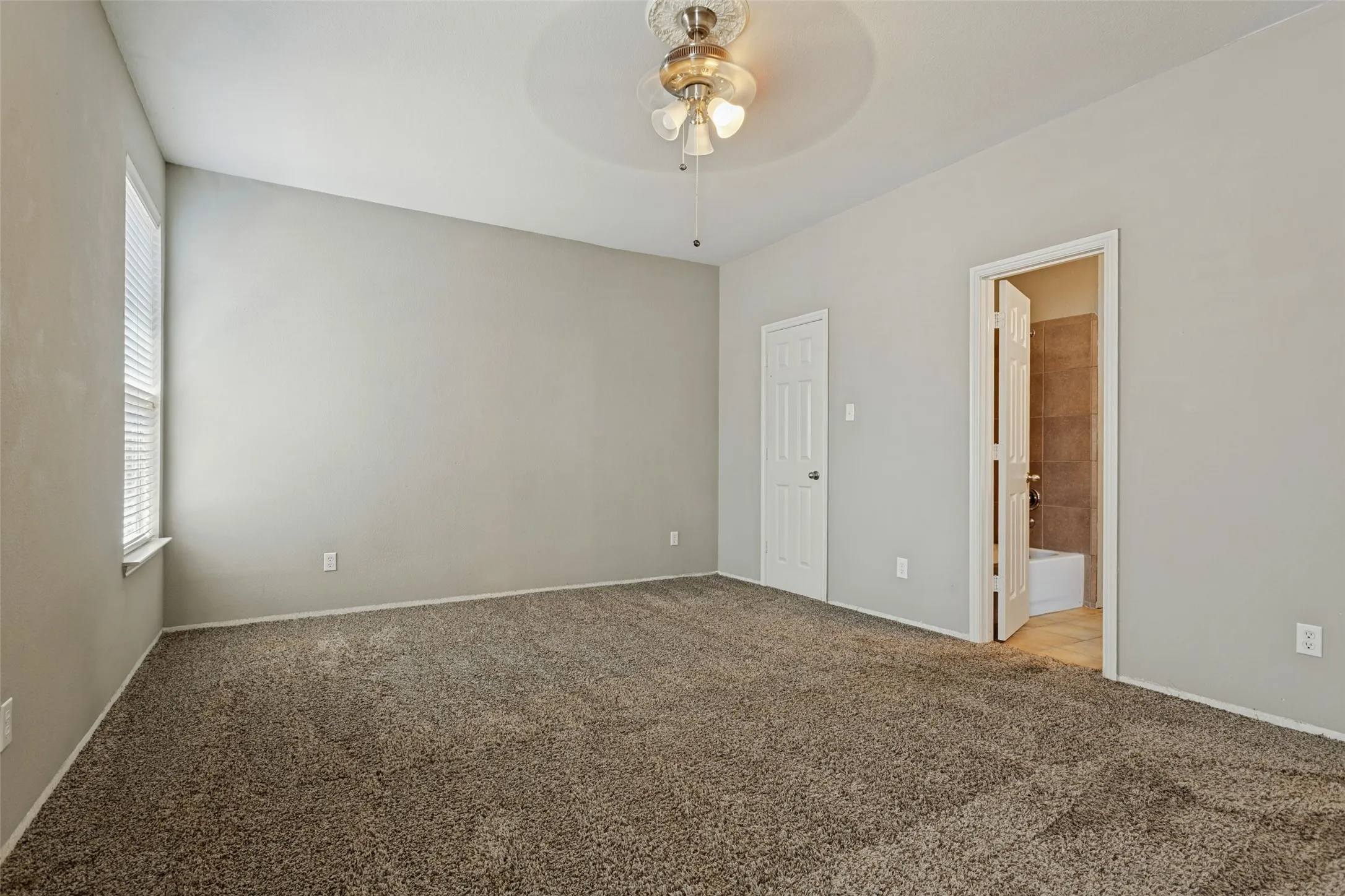 Single Family Residence For Sale in Collin County , 502 Althea Drive, Wylie, Texas 75098, 5 Bedroom, 4 Bathroom, 3 Garage spaces, 3,660 Sqft, built in 2004, mls#21379584, Real Estate Agent in Wylie, Homes For Sale in Collin county, Homes For Sale in Wylie, Realtor in Wylie Texas, Real Estate Brokerage Independent Realty Texas, Luminita Cordes Realtor
