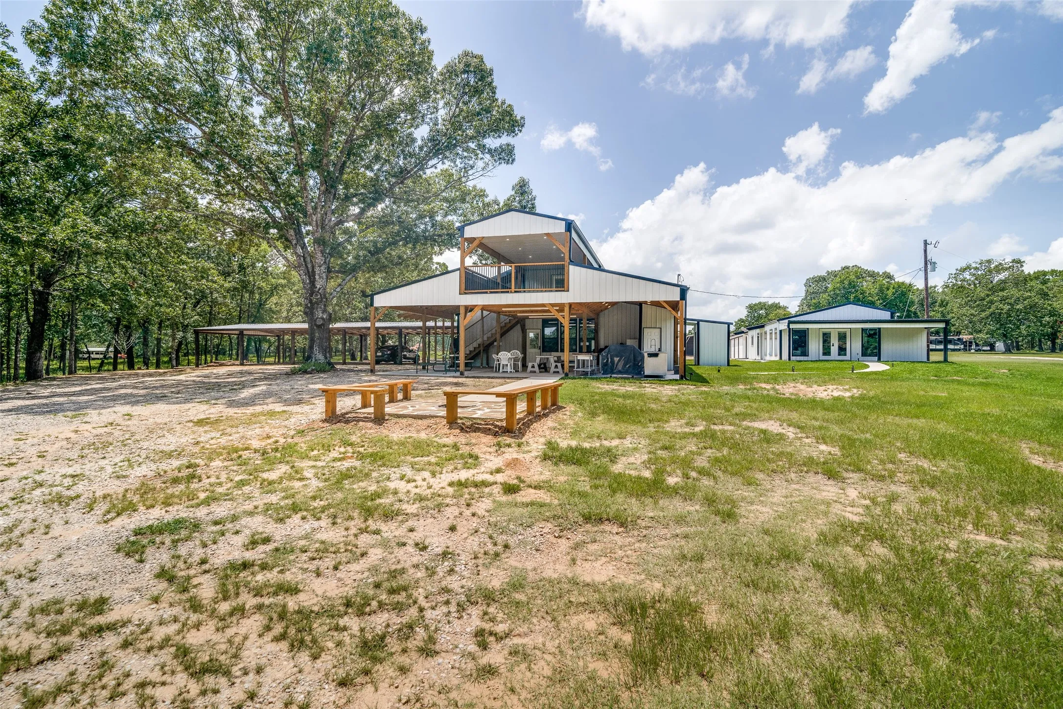 For Sale in Rains County , 558 Private RD 7423, Emory, Texas 75440, 7 Bedroom, 8 Bathroom, 10 Garage spaces, 0 Sqft, built in 1993, mls#21379635, Real Estate Agent in Emory, Homes For Sale in Rains county, Homes For Sale in Emory, Realtor in Emory Texas, Real Estate Brokerage Independent Realty Texas, Luminita Cordes Realtor