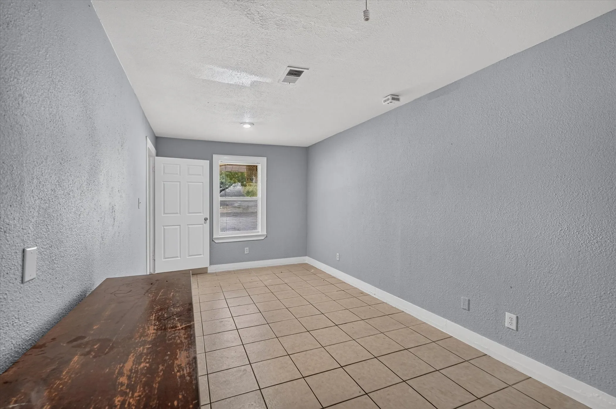 Single Family Residence For Sale in Dallas County , 110 N Bowser Road, Richardson, Texas 75081, 3 Bedroom, 2 Bathroom, Garage spaces, 1,154 Sqft, built in 1961, mls#21379636, Real Estate Agent in Richardson, Homes For Sale in Dallas county, Homes For Sale in Richardson, Realtor in Richardson Texas, Real Estate Brokerage Independent Realty Texas, Luminita Cordes Realtor