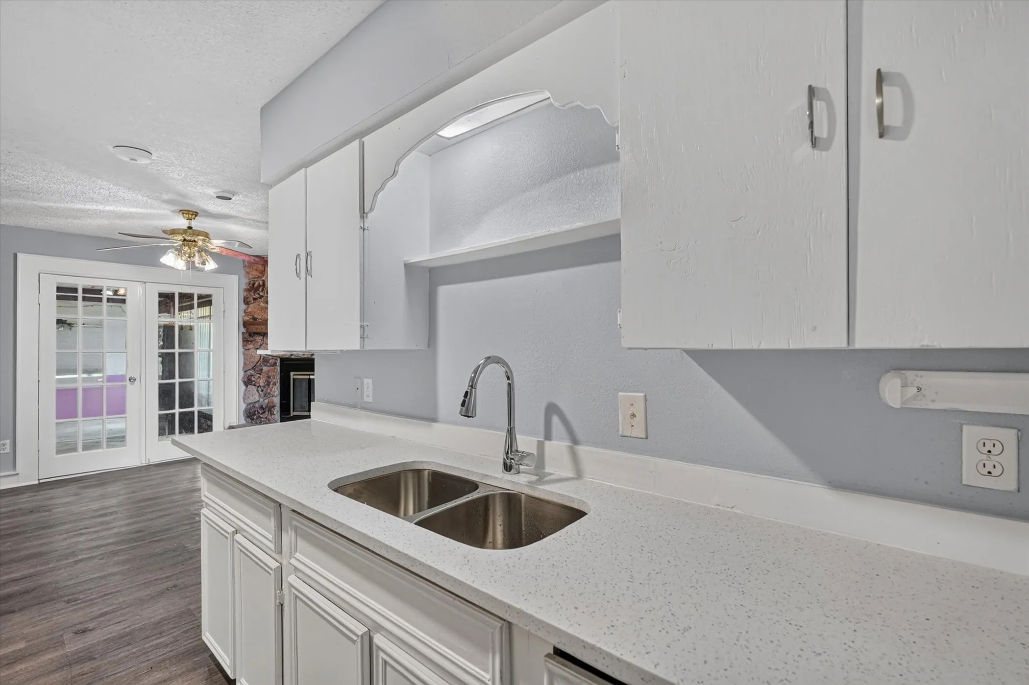Single Family Residence For Sale in Dallas County , 110 N Bowser Road, Richardson, Texas 75081, 3 Bedroom, 2 Bathroom, Garage spaces, 1,154 Sqft, built in 1961, mls#21379636, Real Estate Agent in Richardson, Homes For Sale in Dallas county, Homes For Sale in Richardson, Realtor in Richardson Texas, Real Estate Brokerage Independent Realty Texas, Luminita Cordes Realtor