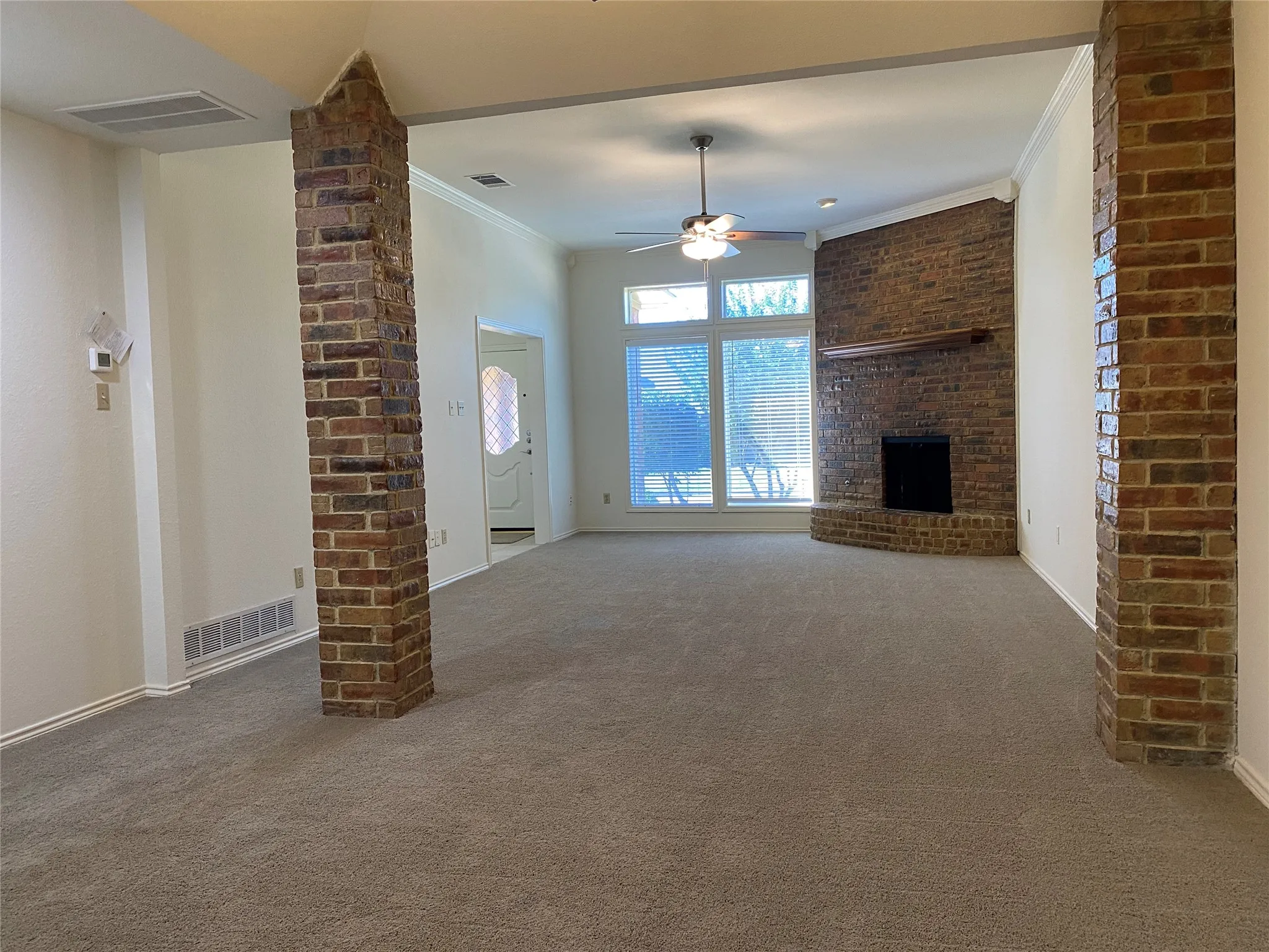 Duplex For Rent in Collin County , 3346 Lanarc Drive, Plano, Texas 75023, 3 Bedroom, 2 Bathroom, 2 Garage spaces, 1,586 Sqft, built in 1979, mls#21371416, Real Estate Agent in Plano, Homes For Rent in Collin county, Homes For Rent in Plano, Realtor in Plano Texas, Real Estate Brokerage Independent Realty Texas, Luminita Cordes Realtor