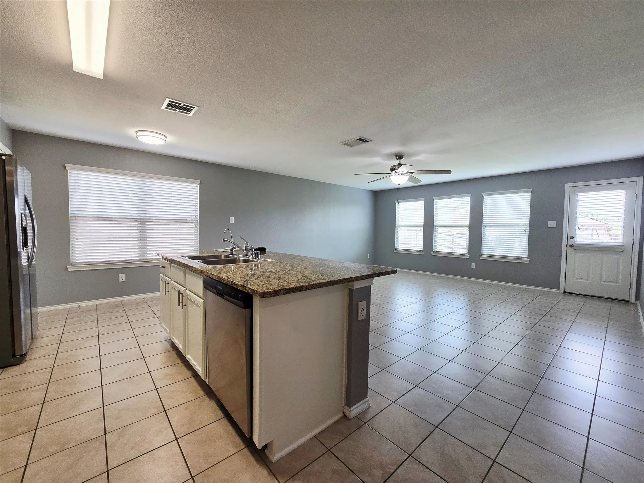 Single Family Residence For Rent in Dallas County , 2512 Brentwood Drive, Lancaster, Texas 75134, 4 Bedroom, 3 Bathroom, 2 Garage spaces, 2,663 Sqft, built in 2018, mls#21379639, Real Estate Agent in Lancaster, Homes For Rent in Dallas county, Homes For Rent in Lancaster, Realtor in Lancaster Texas, Real Estate Brokerage Independent Realty Texas, Luminita Cordes Realtor
